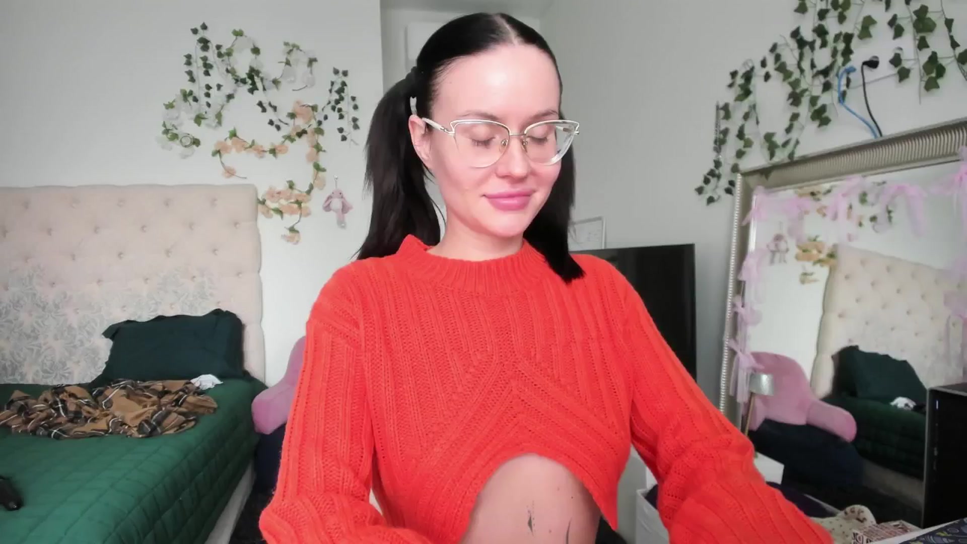 Gallery image thumbnail from Ellaaaa's myfreecams stream on, 03/23/2026, 12:57 image 7 of 20