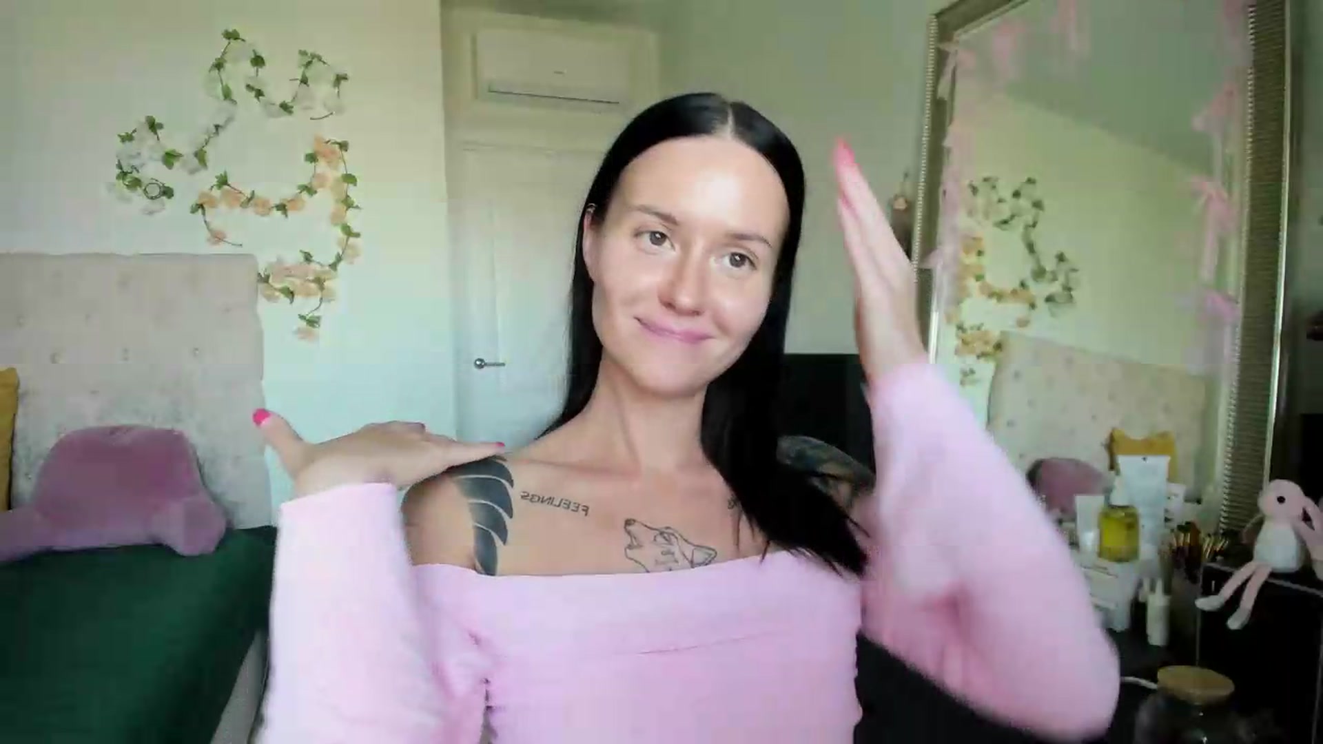 Gallery image thumbnail from Ellaaaa's myfreecams stream on, 07/29/2026, 08:42 image 16 of 20