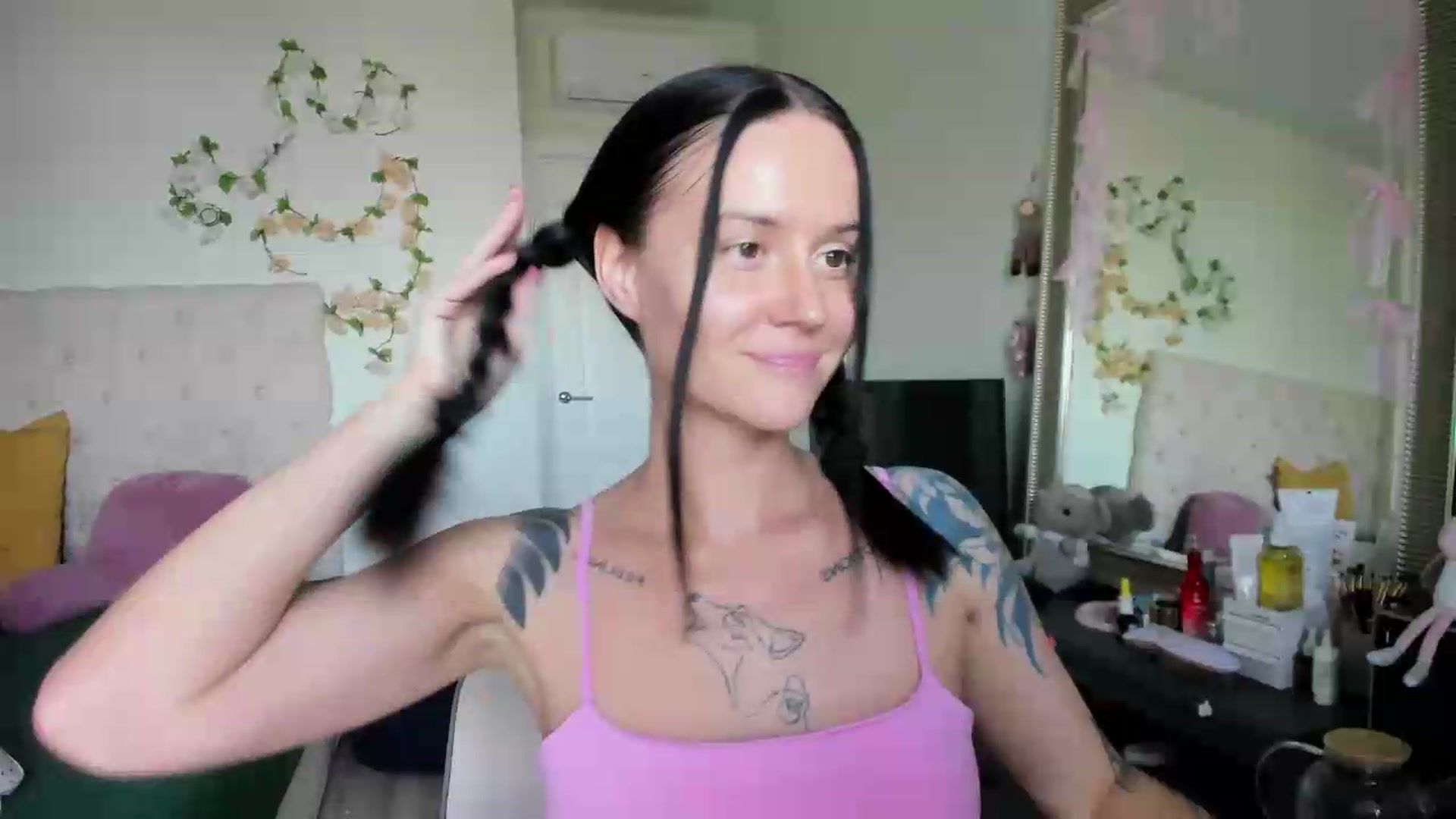 Gallery image thumbnail from Ellaaaa's myfreecams stream on, 07/29/2026, 09:15 image 7 of 20