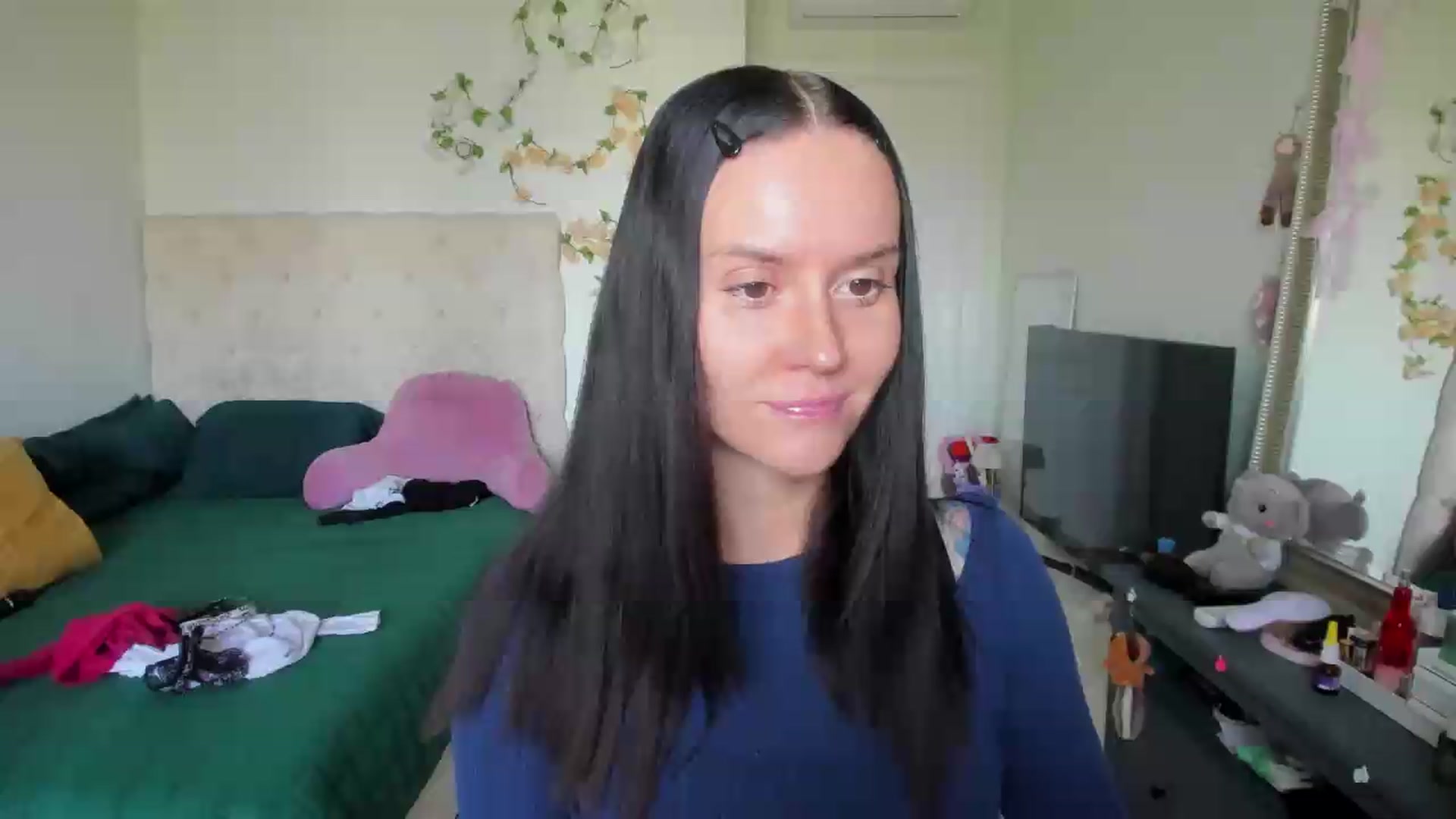 Gallery image thumbnail from Ellaaaa's myfreecams stream on, 08/05/2026, 09:24 image 1 of 20
