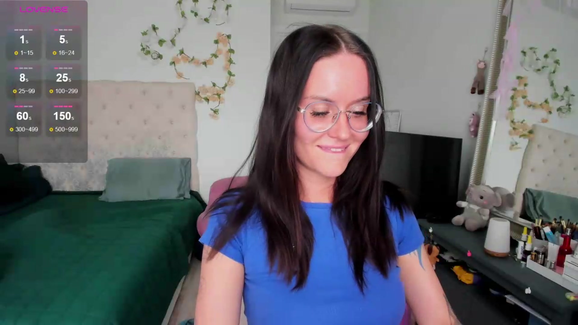 Gallery image thumbnail from Ellaaaa's myfreecams stream on, 08/21/2026, 11:33 image 19 of 20
