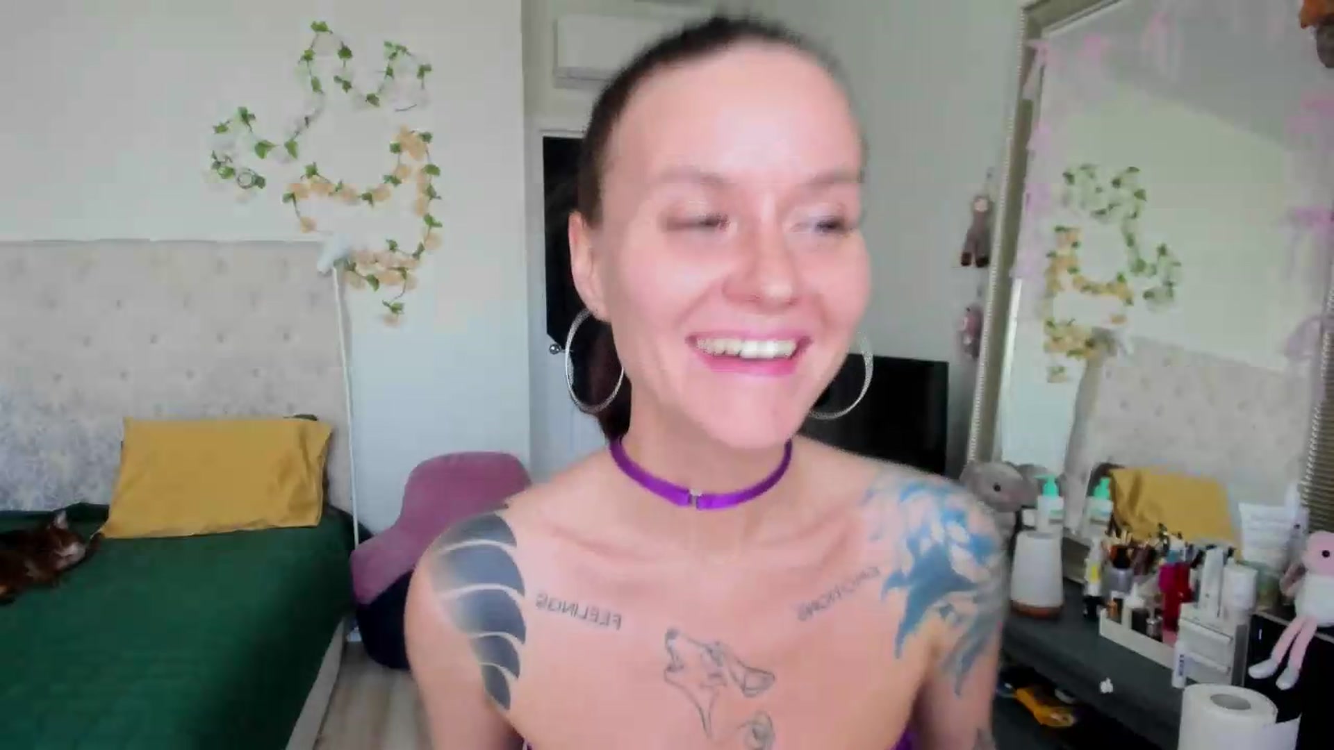 Gallery image thumbnail from Ellaaaa's myfreecams stream on, 08/26/2026, 10:11 image 11 of 20