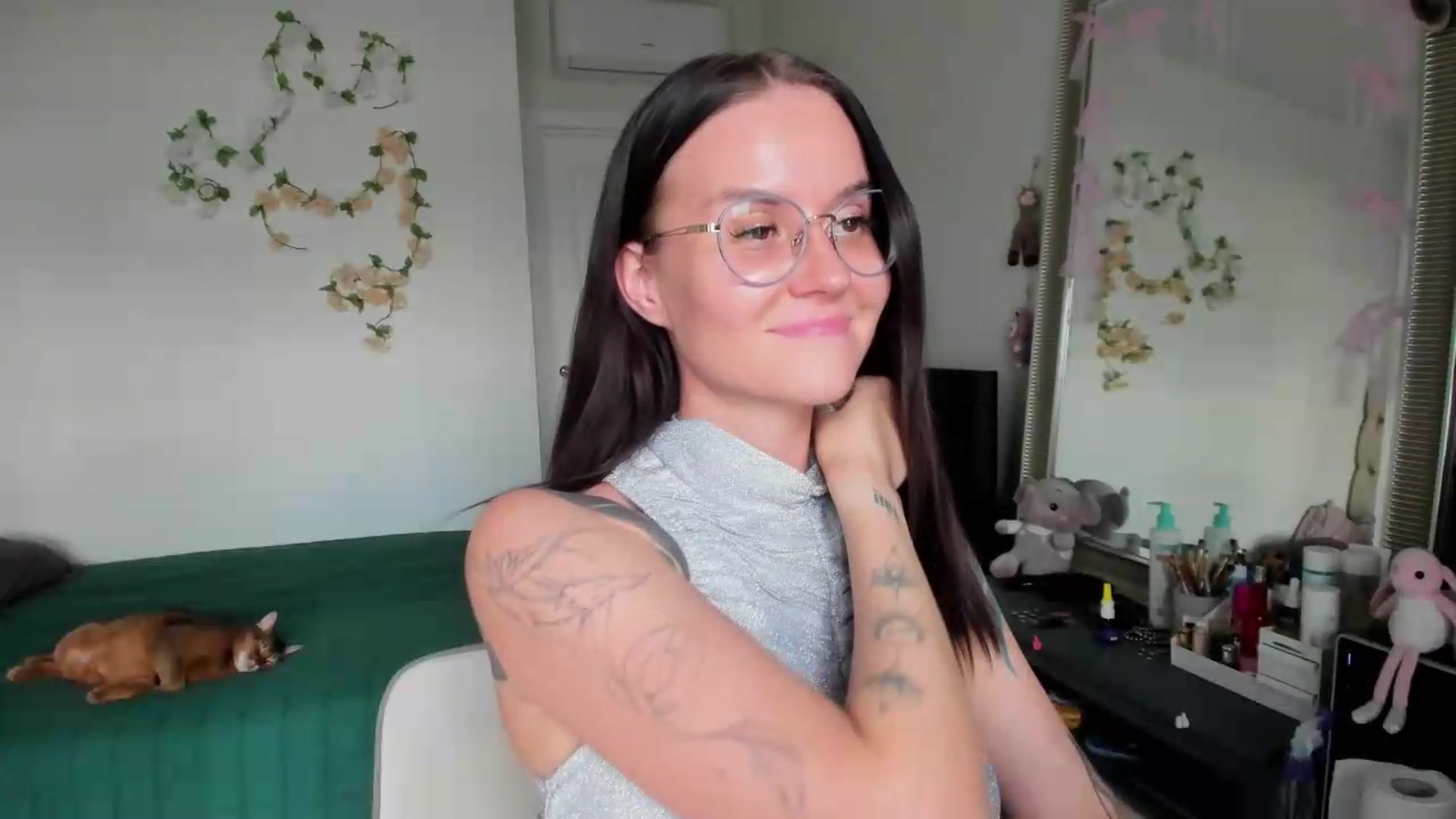 Gallery image thumbnail from Ellaaaa's myfreecams stream on, 08/28/2026, 15:38 image 16 of 20