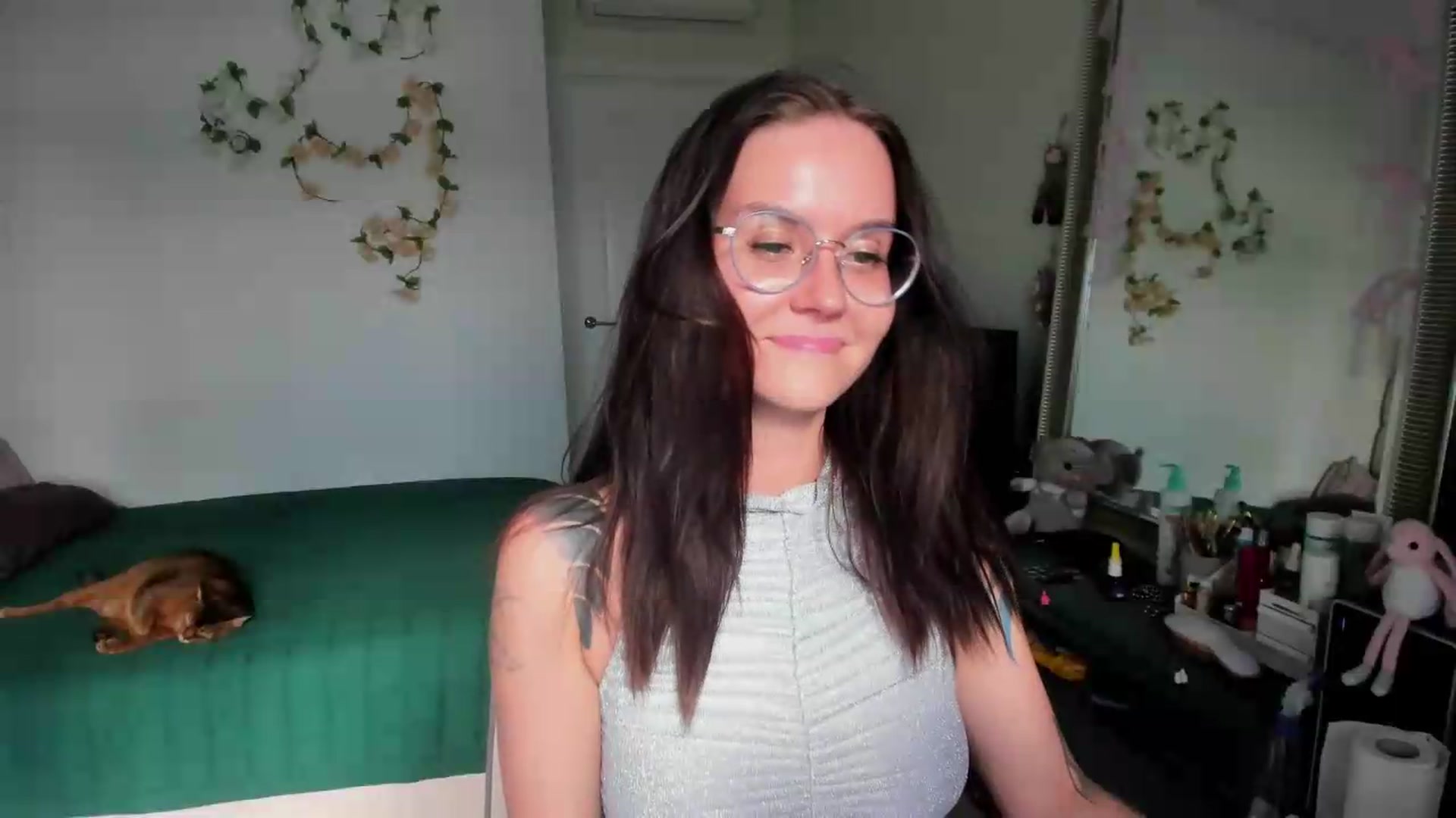 Gallery image thumbnail from Ellaaaa's myfreecams stream on, 08/28/2026, 15:38 image 10 of 20