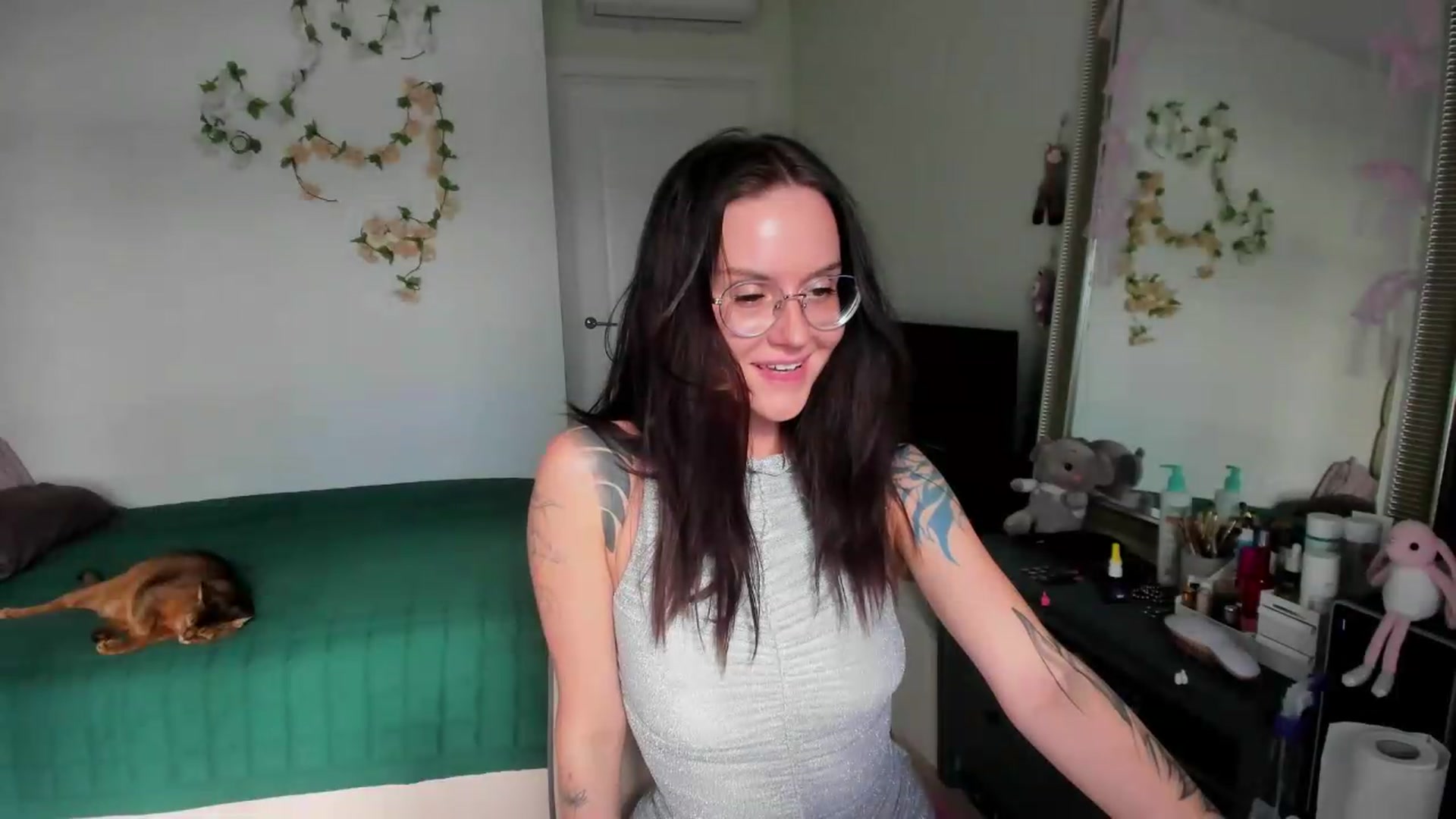 Gallery image thumbnail from Ellaaaa's myfreecams stream on, 08/28/2026, 15:38 image 11 of 20