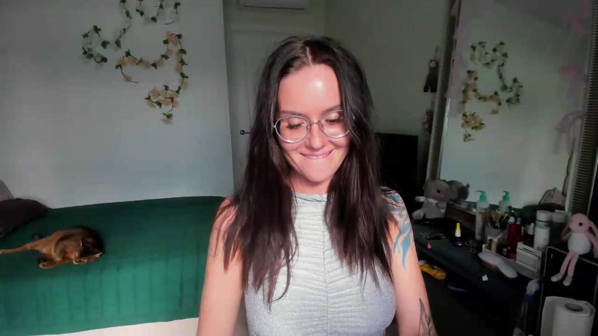 Gallery image thumbnail from Ellaaaa's myfreecams stream on, 08/28/2026, 15:38 image 8 of 20