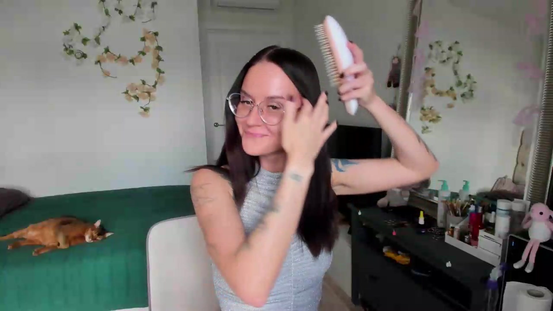 Gallery image thumbnail from Ellaaaa's myfreecams stream on, 08/28/2026, 15:38 image 14 of 20