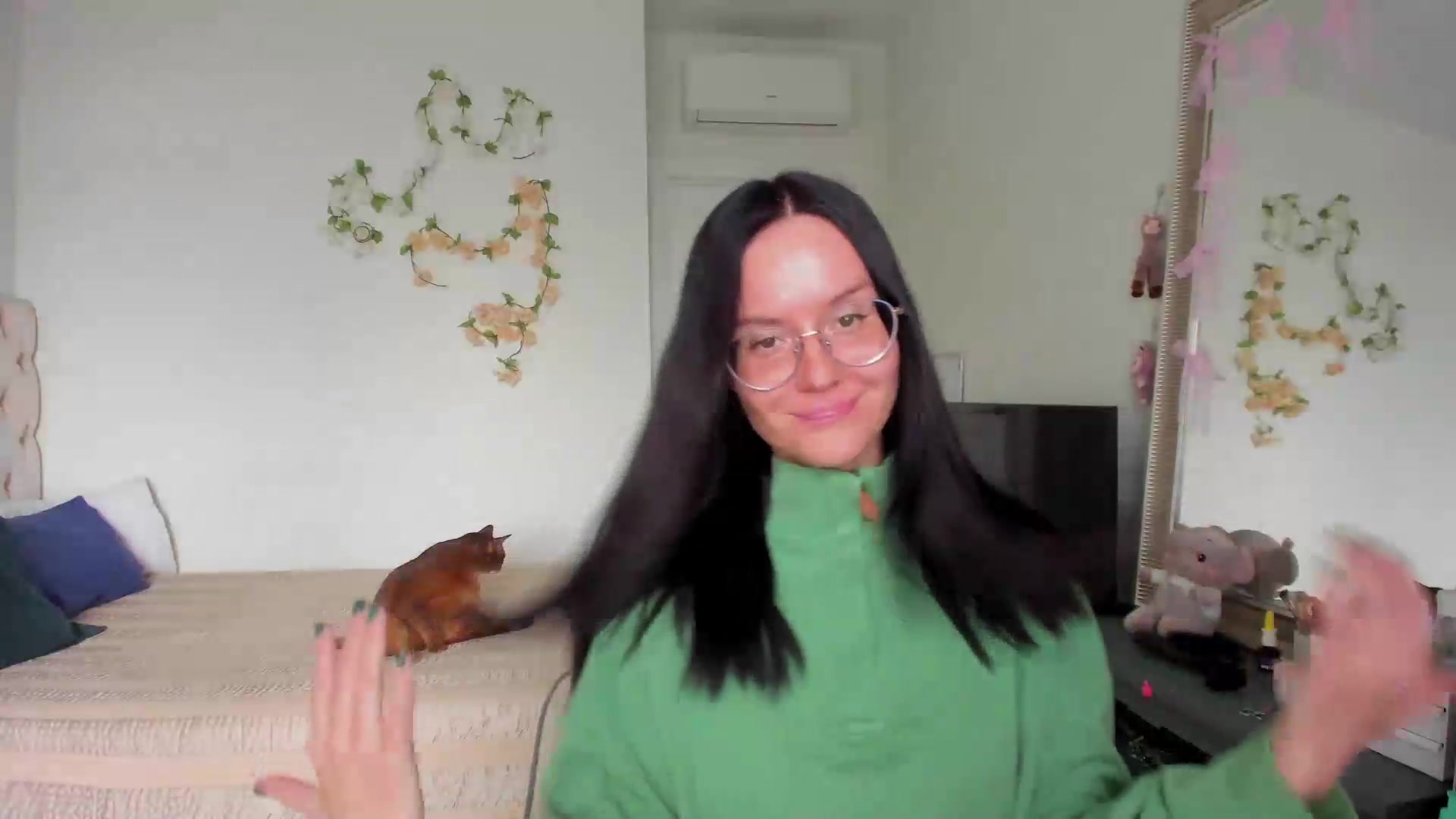 Gallery image thumbnail from Ellaaaa's myfreecams stream on, 09/20/2026, 10:58 image 17 of 20