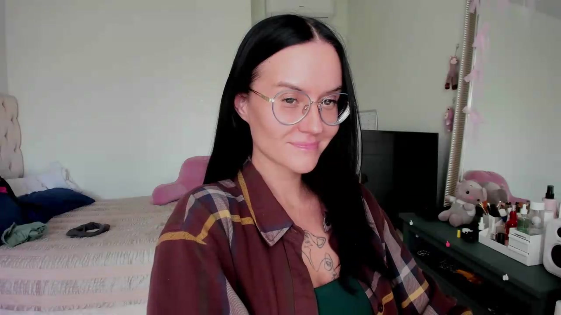 Gallery image thumbnail from Ellaaaa's myfreecams stream on, 09/21/2026, 13:21 image 6 of 20