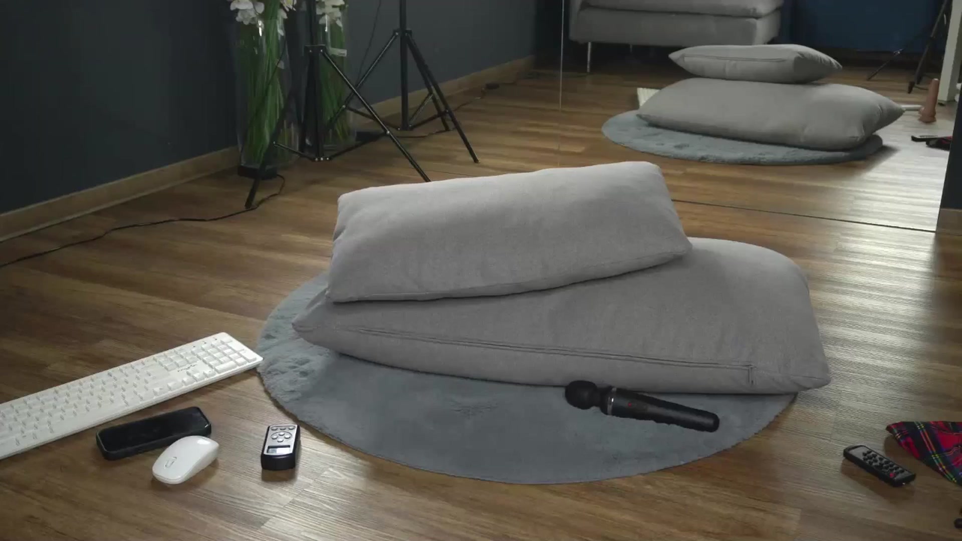 Gallery image thumbnail from Ellaacandy's myfreecams stream on, 03/29/2025, 08:49 image 7 of 20