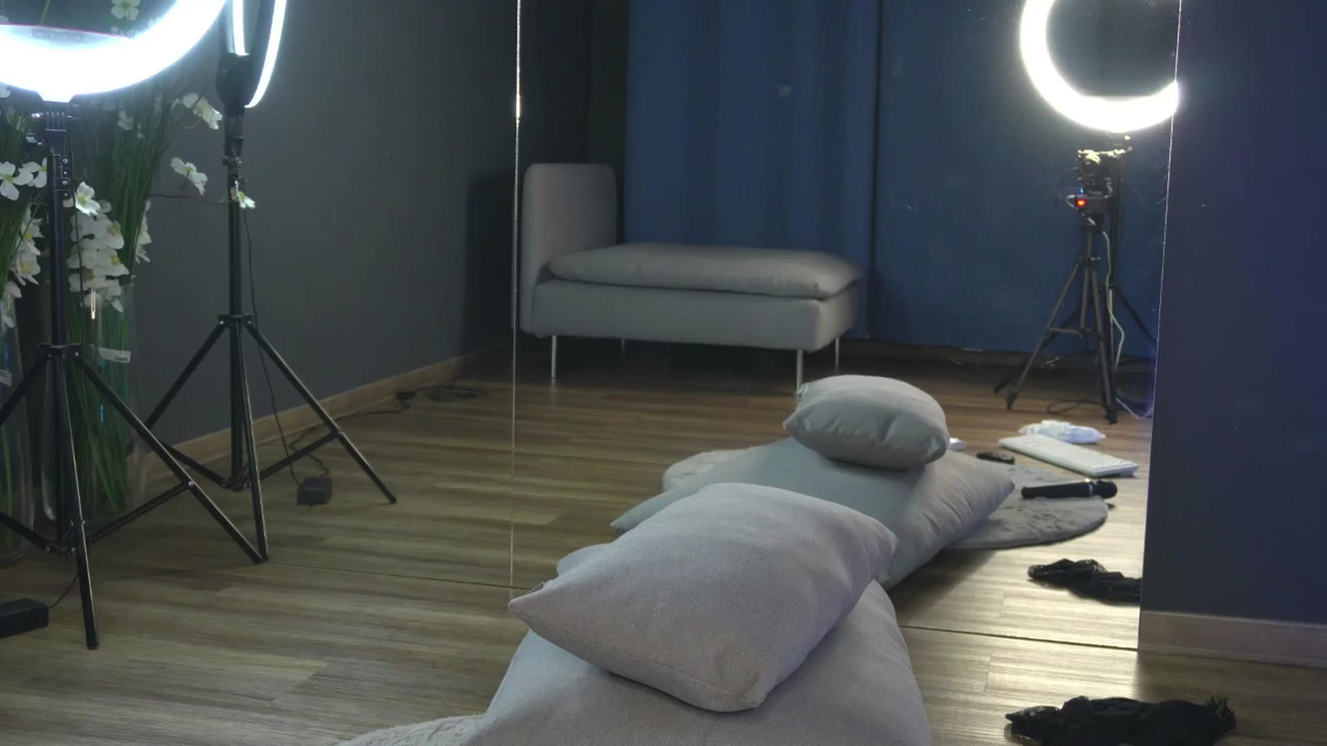 Gallery image thumbnail from Ellaacandy's myfreecams stream on, 04/02/2025, 09:24 image 11 of 20