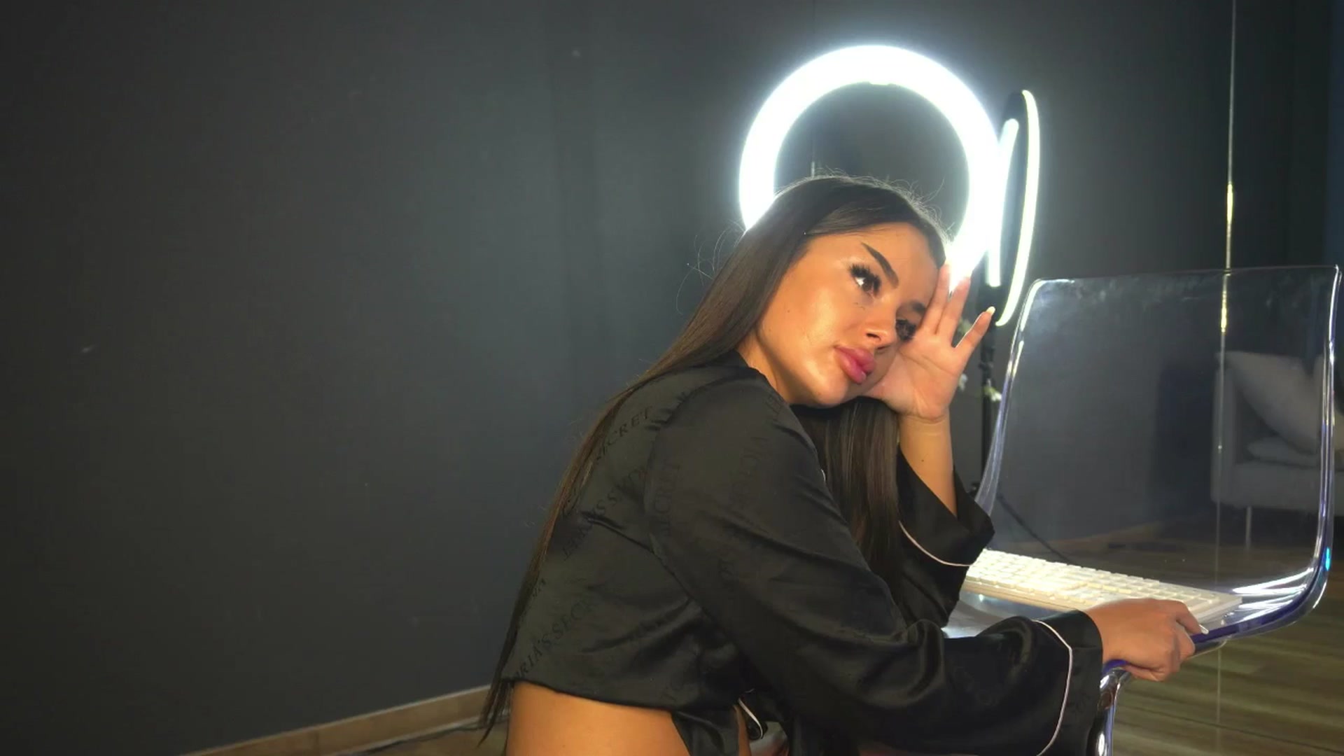 Gallery image thumbnail from Ellaacandy's myfreecams stream on, 04/02/2025, 12:49 image 3 of 20