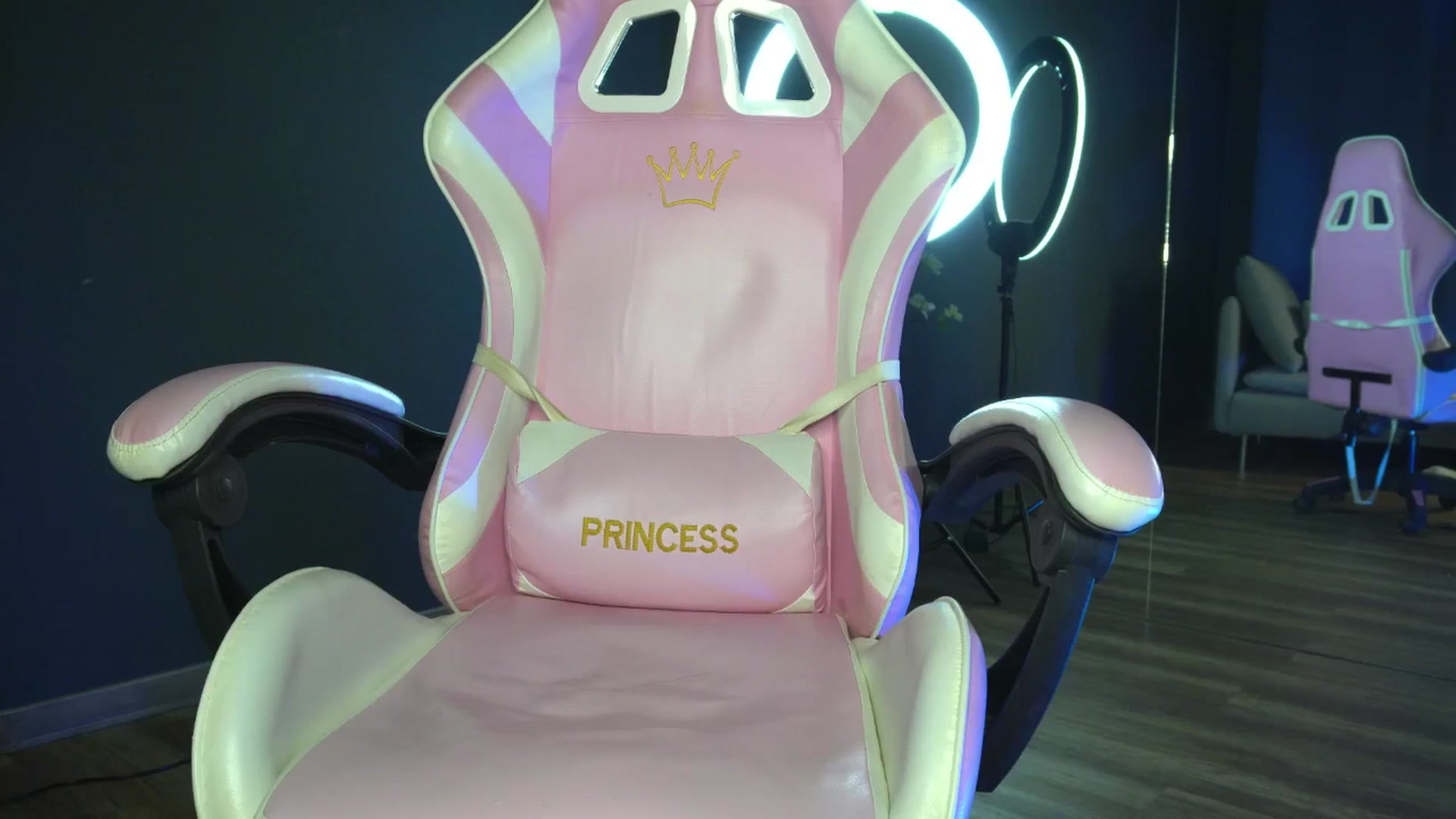 Gallery image thumbnail from Ellaacandy's myfreecams stream on, 04/04/2025, 13:07 image 17 of 20
