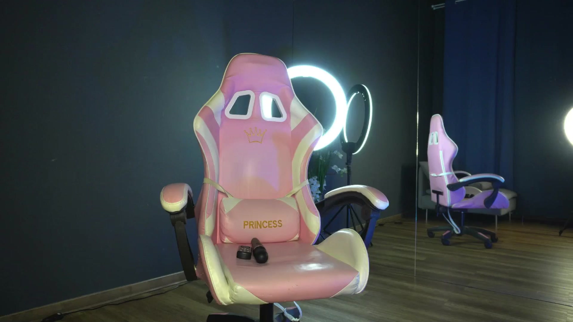 Gallery image thumbnail from Ellaacandy's myfreecams stream on, 04/05/2025, 09:20 image 18 of 20