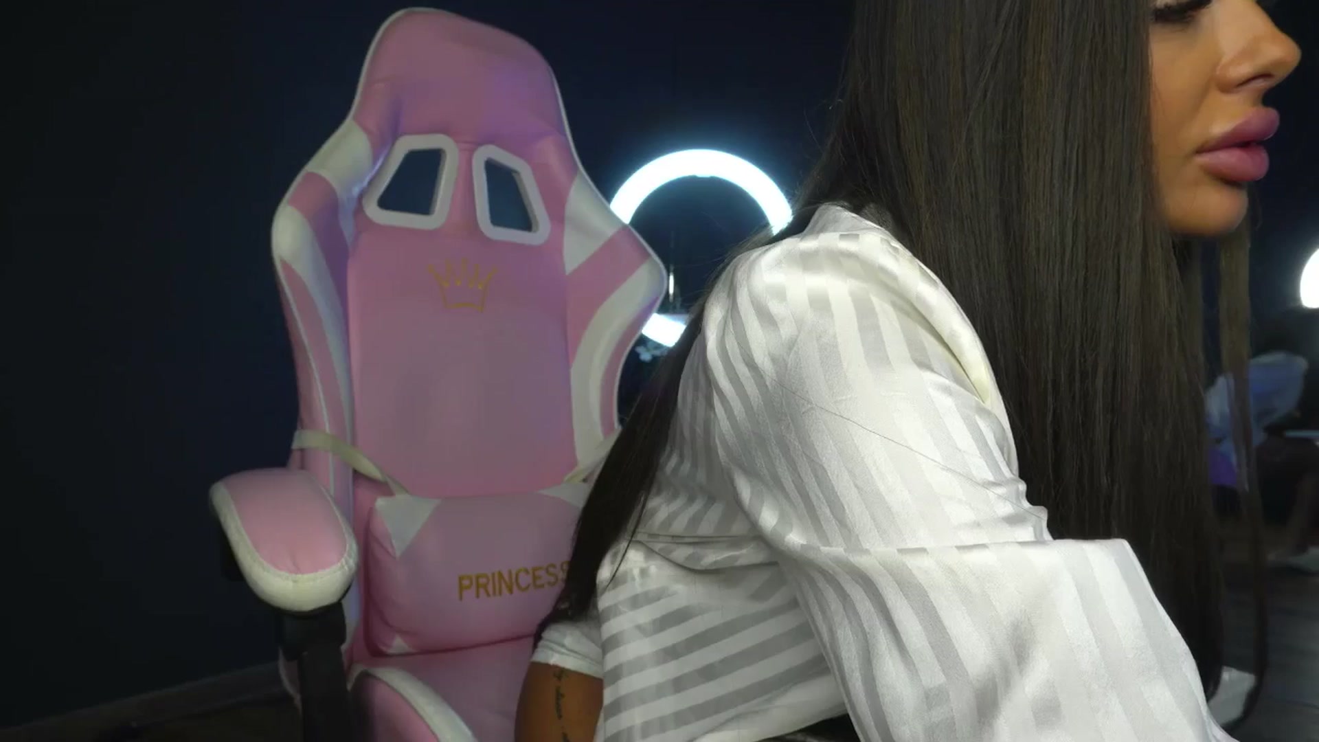 Gallery image thumbnail from Ellaacandy's myfreecams stream on, 04/05/2025, 09:20 image 14 of 20