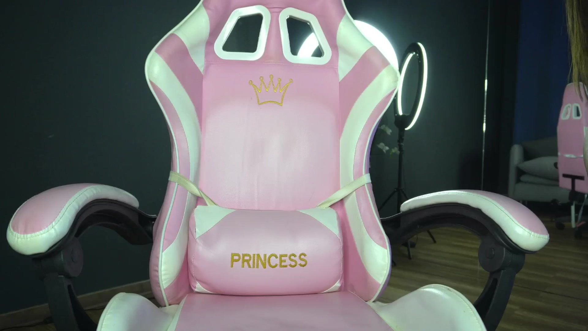 Gallery image thumbnail from Ellaacandy's myfreecams stream on, 04/06/2025, 11:36 image 18 of 20