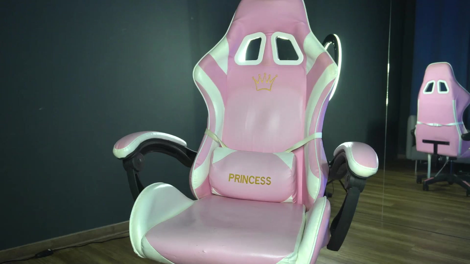 Gallery image thumbnail from Ellaacandy's myfreecams stream on, 04/06/2025, 11:36 image 17 of 20