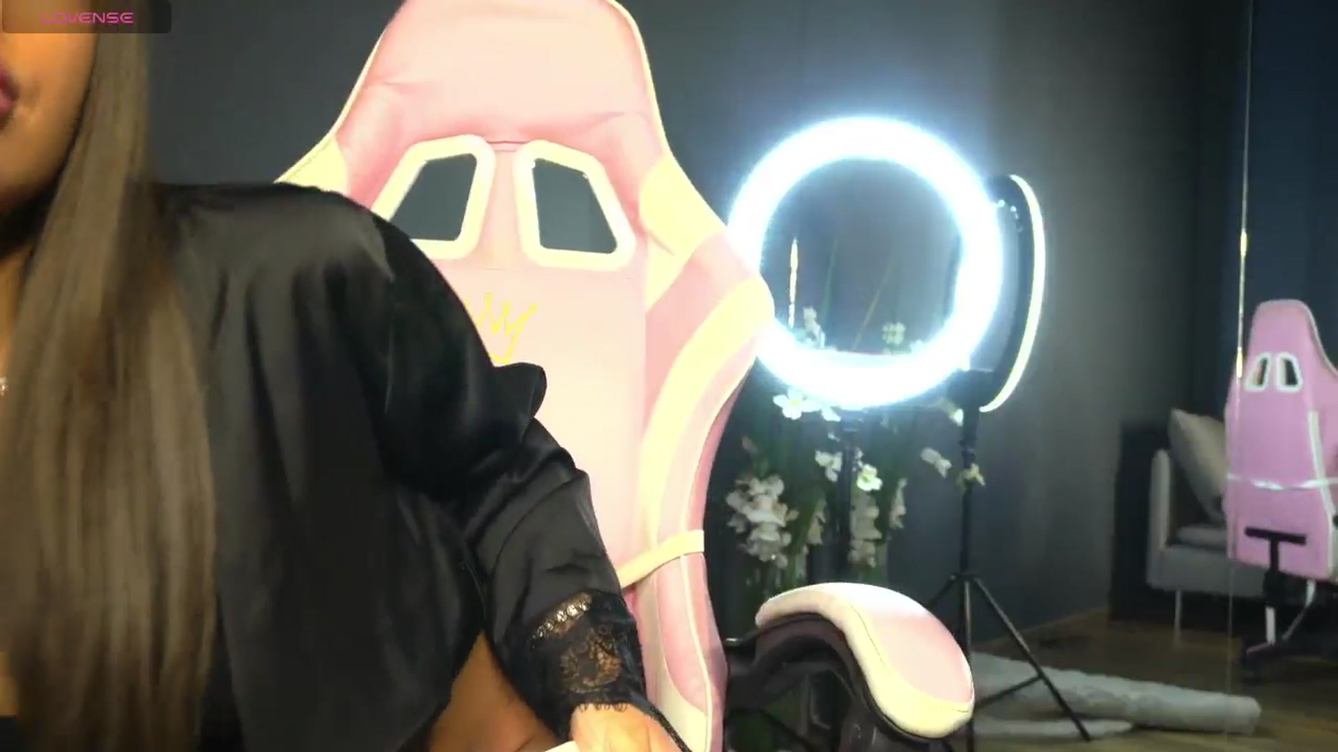 Gallery image thumbnail from Ellaacandy's myfreecams stream on, 04/15/2025, 13:40 image 7 of 20