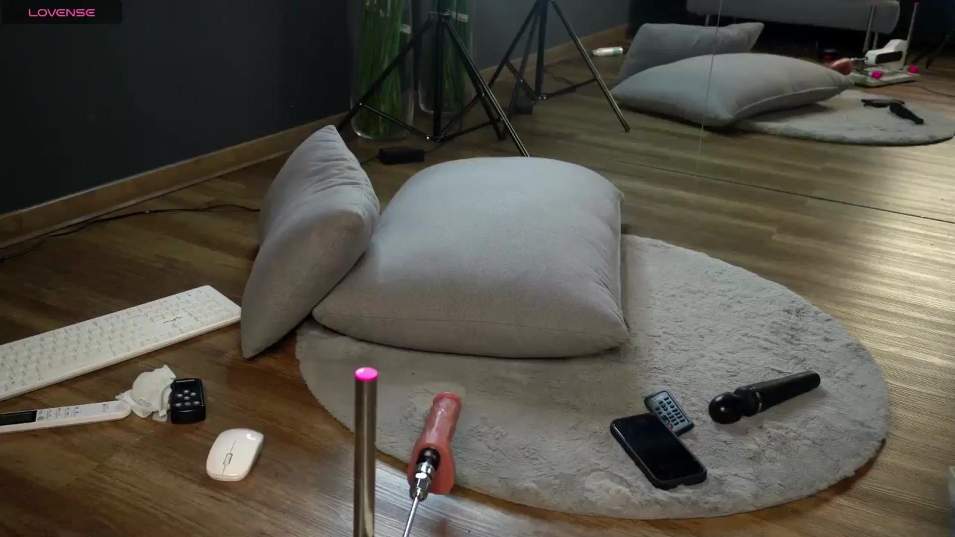 Gallery image thumbnail from Ellaacandy's myfreecams stream on, 04/24/2025, 10:17 image 19 of 20