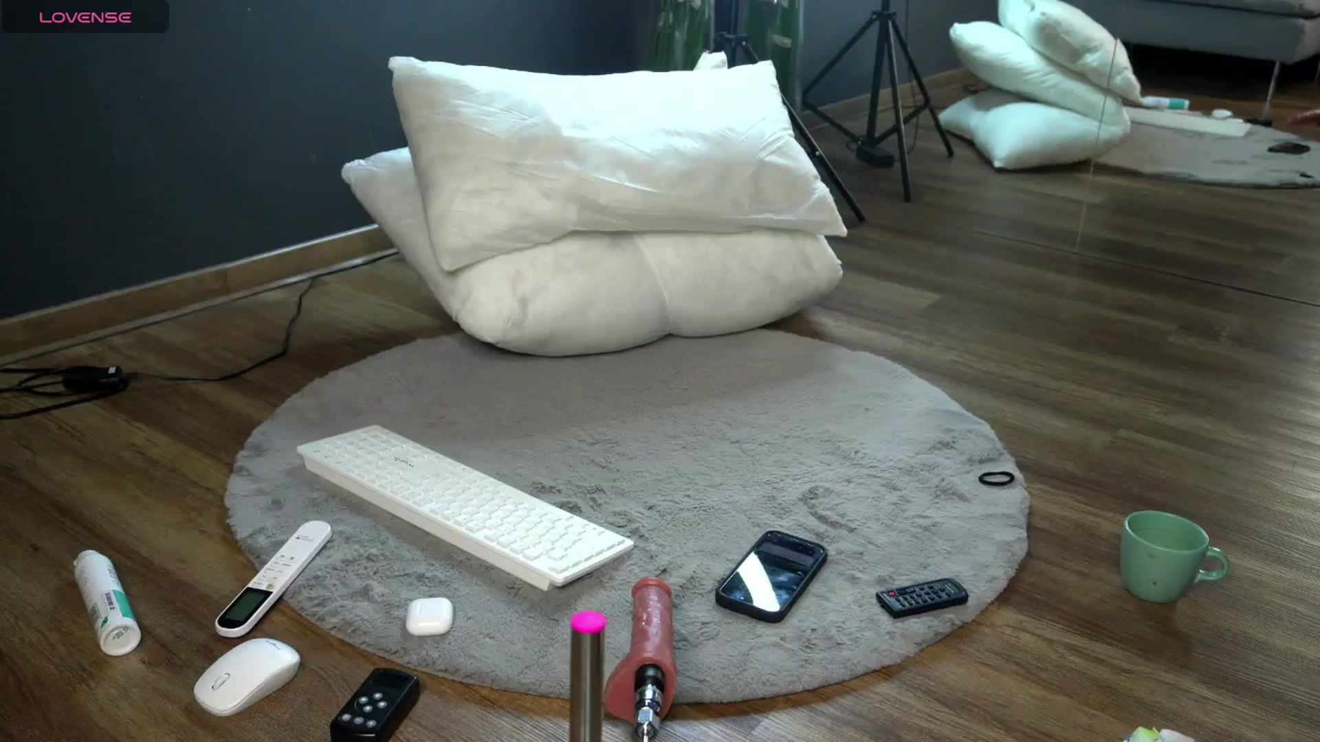 Gallery image thumbnail from Ellaacandy's myfreecams stream on, 04/25/2025, 13:23 image 7 of 20