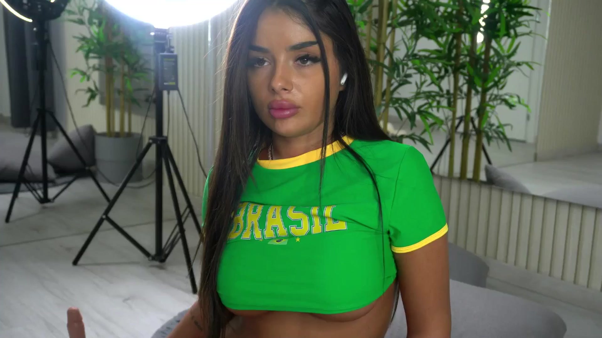 Gallery image thumbnail from Ellaacandy's myfreecams stream on, 05/06/2025, 13:22 image 20 of 20