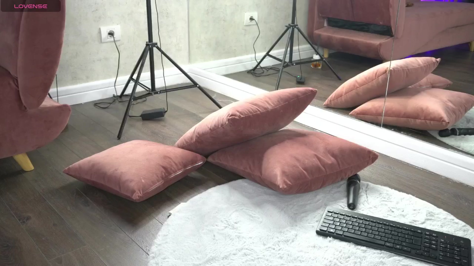 Gallery image thumbnail from Ellaacandy's myfreecams stream on, 06/07/2025, 08:33 image 19 of 20