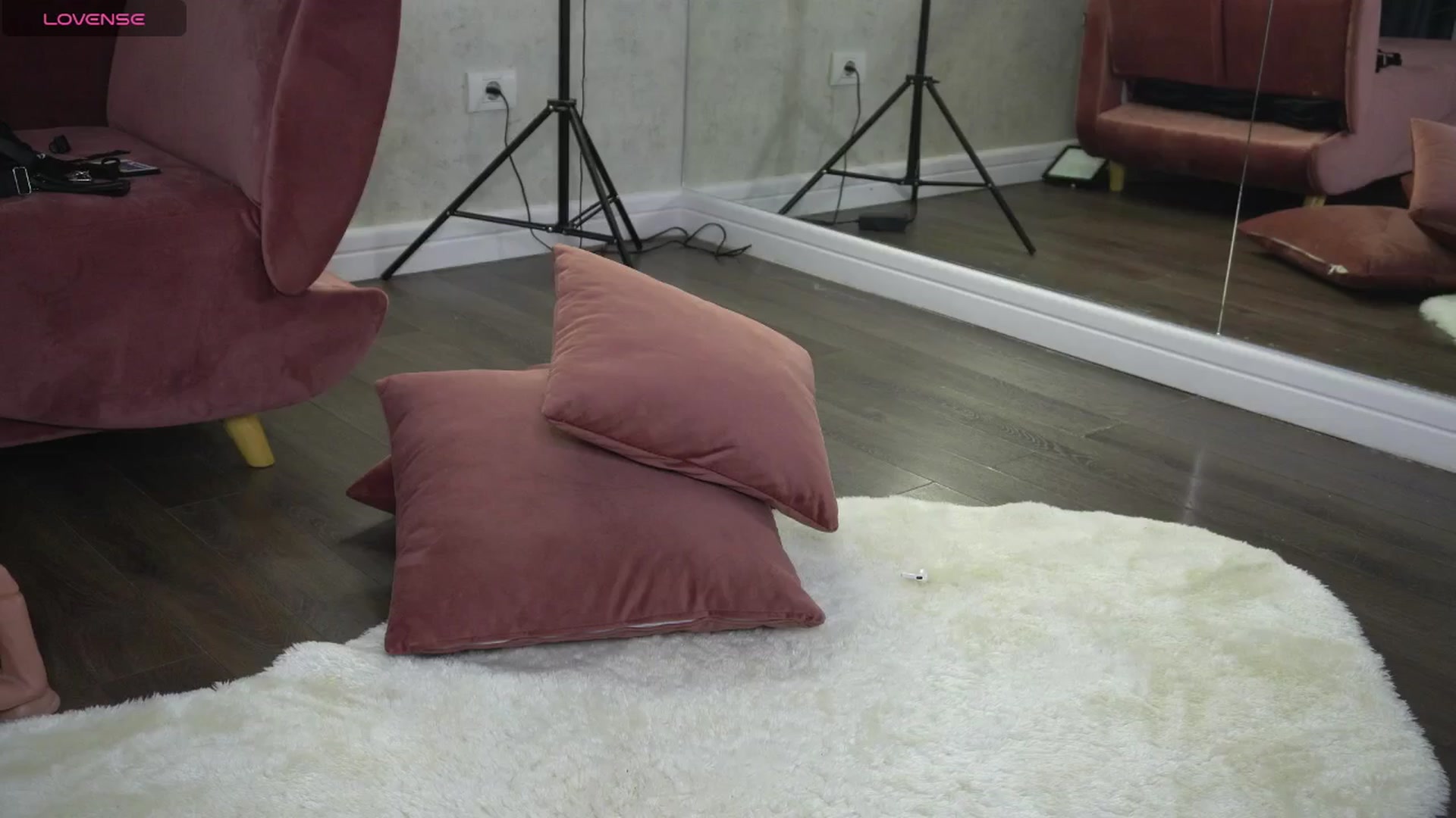 Gallery image thumbnail from Ellaacandy's myfreecams stream on, 07/04/2025, 09:24 image 5 of 20
