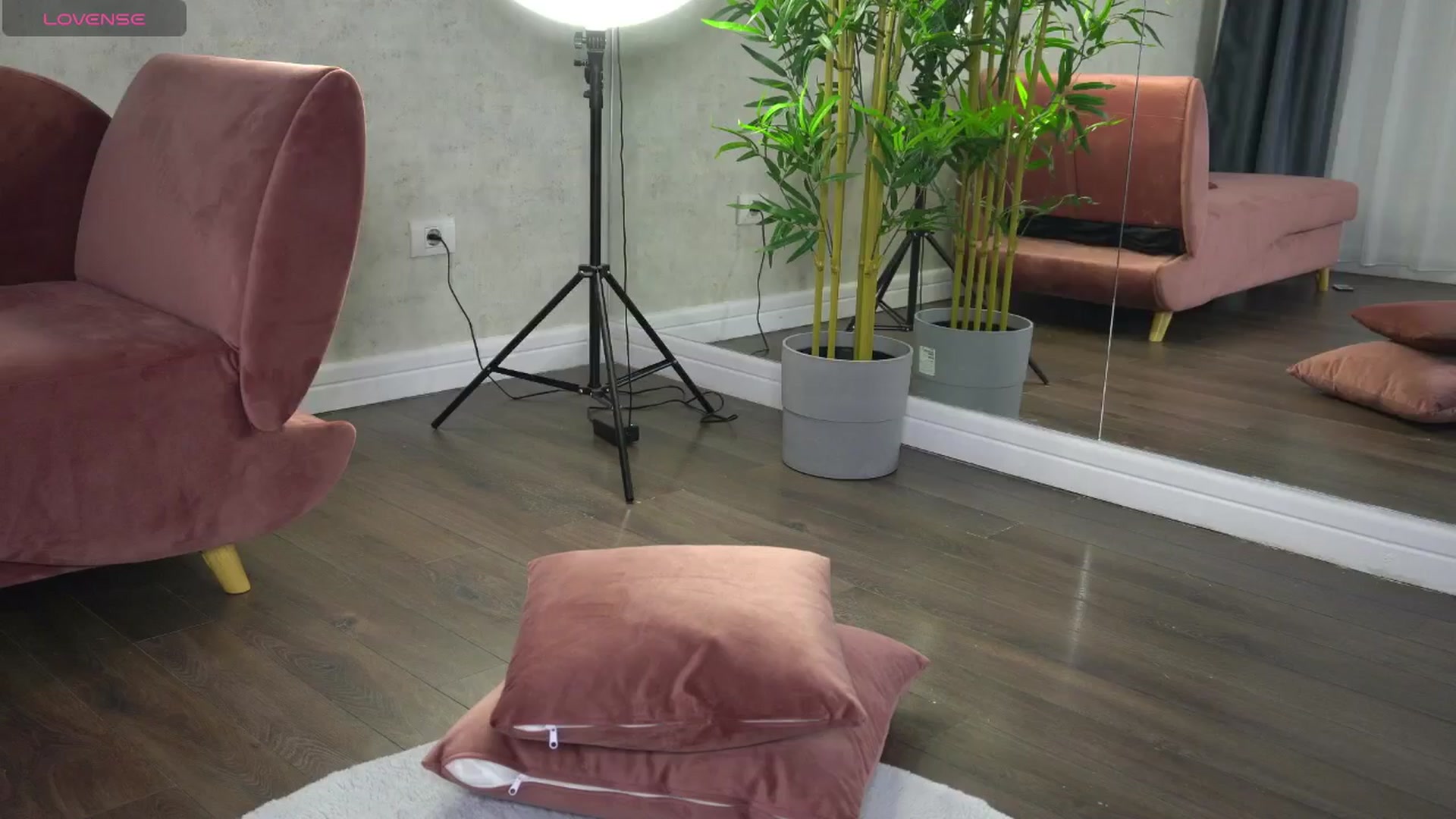 Gallery image thumbnail from Ellaacandy's myfreecams stream on, 07/18/2025, 10:35 image 15 of 20