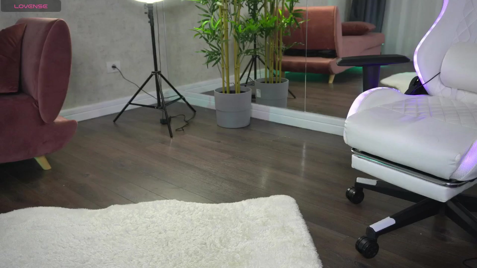 Gallery image thumbnail from Ellaacandy's myfreecams stream on, 07/27/2025, 15:26 image 7 of 20