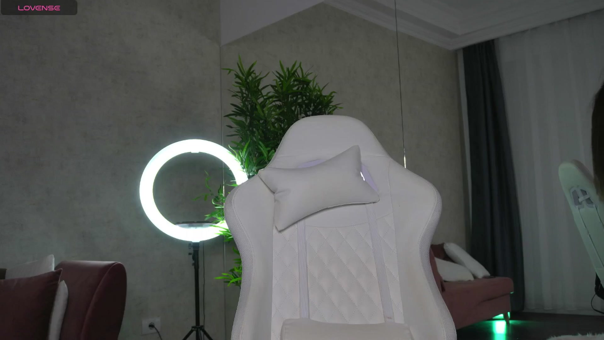 Gallery image thumbnail from Ellaacandy's myfreecams stream on, 08/08/2025, 17:46 image 19 of 20