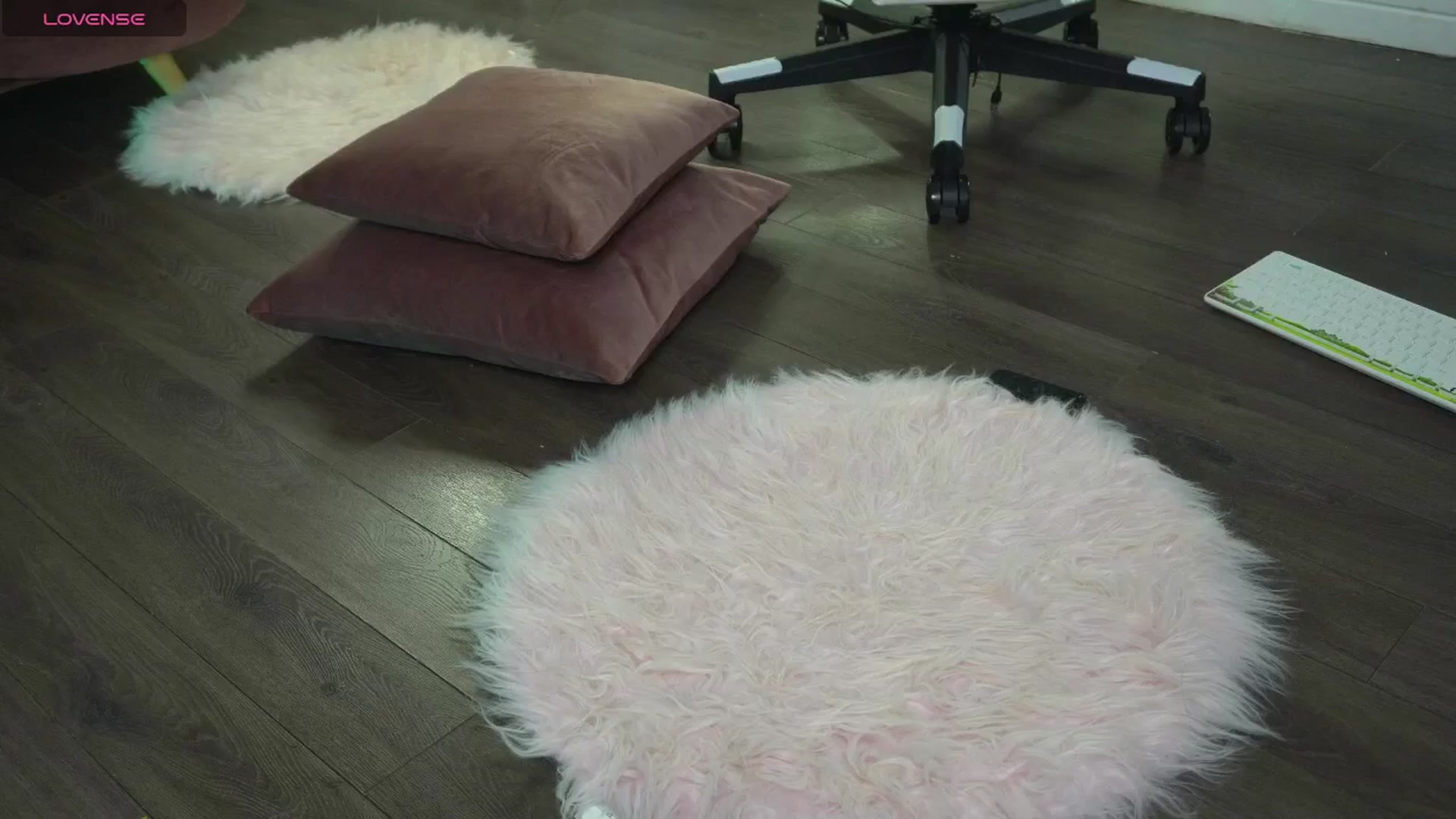 Gallery image thumbnail from Ellaacandy's myfreecams stream on, 08/10/2025, 09:23 image 5 of 20