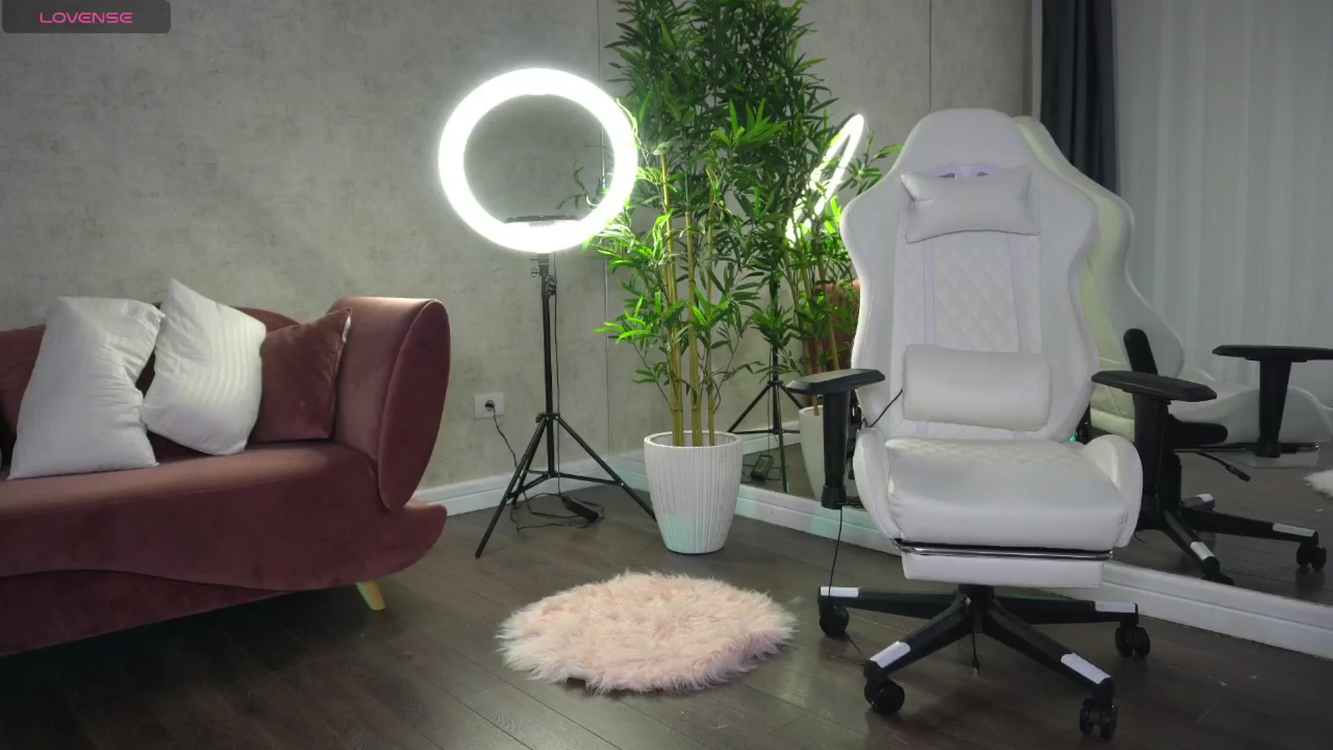 Gallery image thumbnail from Ellaacandy's myfreecams stream on, 08/16/2025, 14:10 image 8 of 20