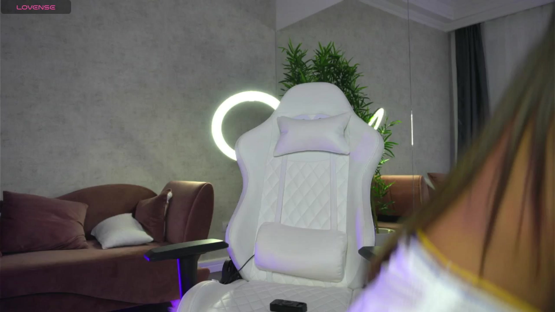 Gallery image thumbnail from Ellaacandy's myfreecams stream on, 08/18/2025, 13:36 image 1 of 20