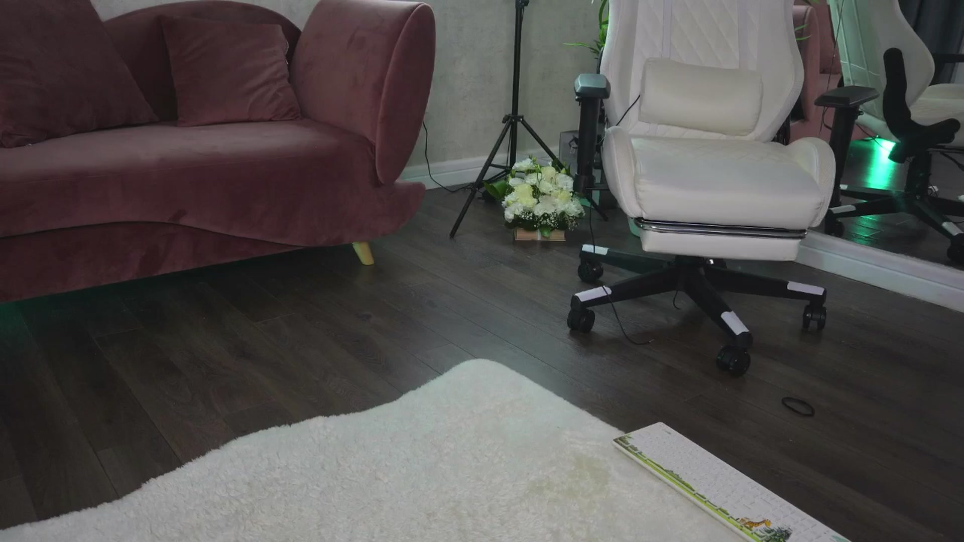 Gallery image thumbnail from Ellaacandy's myfreecams stream on, 08/28/2025, 12:24 image 9 of 20
