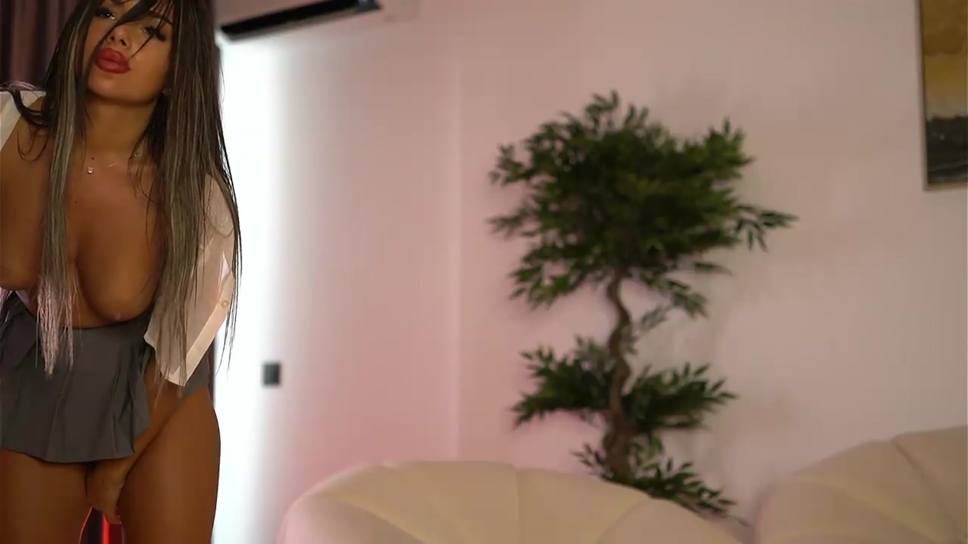 Gallery image thumbnail from Ellaacandy's myfreecams stream on, 08/25/2026, 14:12 image 2 of 20