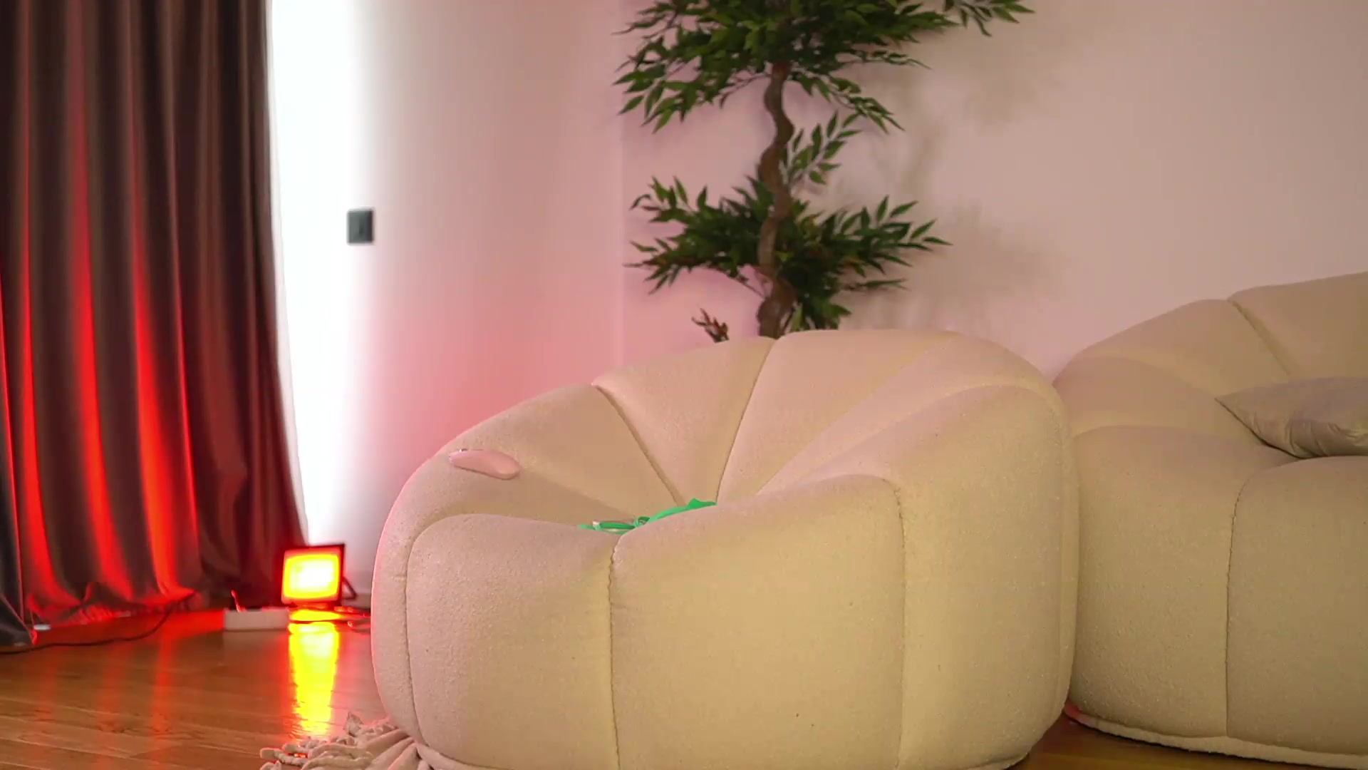 Gallery image thumbnail from Ellaacandy's myfreecams stream on, 08/27/2026, 14:50 image 11 of 20