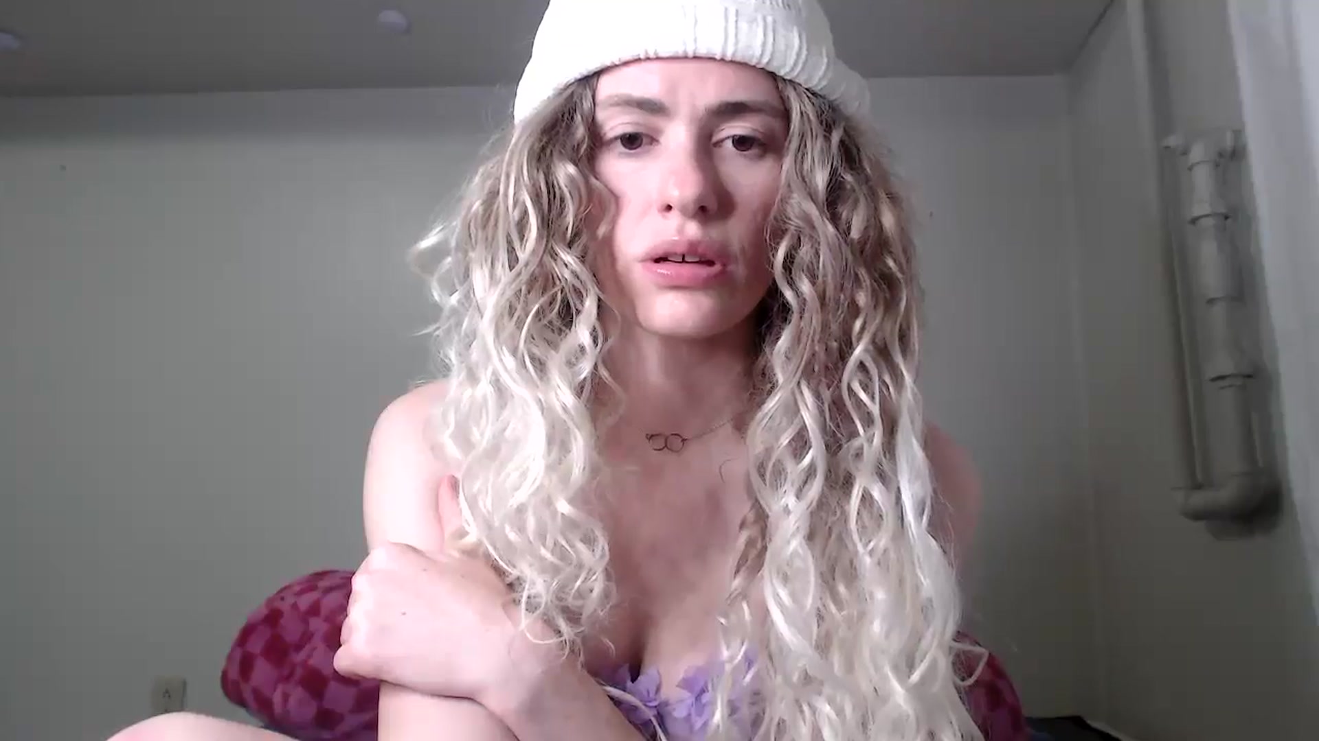 Gallery image thumbnail from Ellavesper's myfreecams stream on, 01/09/2025, 02:43 image 17 of 20
