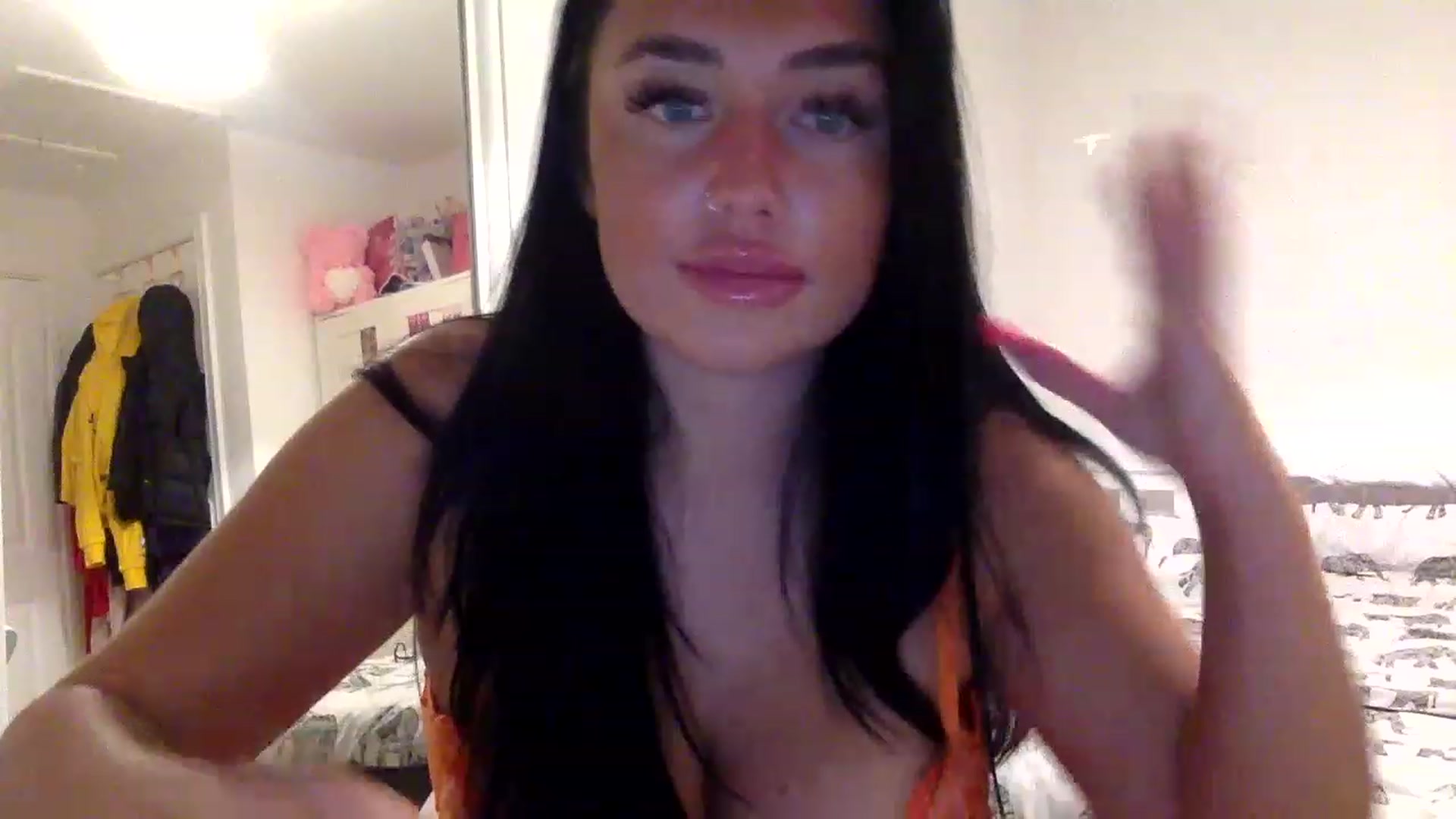 Gallery image thumbnail from ElleBloom's myfreecams stream on, 11/22/2022, 21:25 image 17 of 20