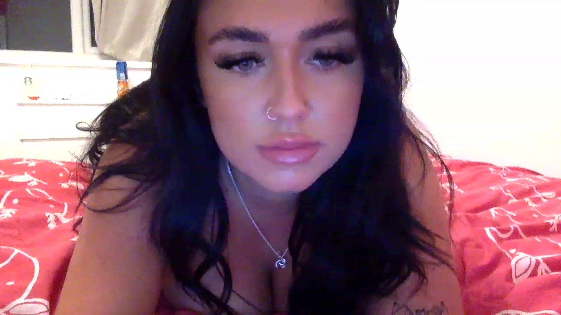 Gallery image thumbnail from ElleBloom's myfreecams stream on, 12/05/2022, 23:09 image 7 of 20