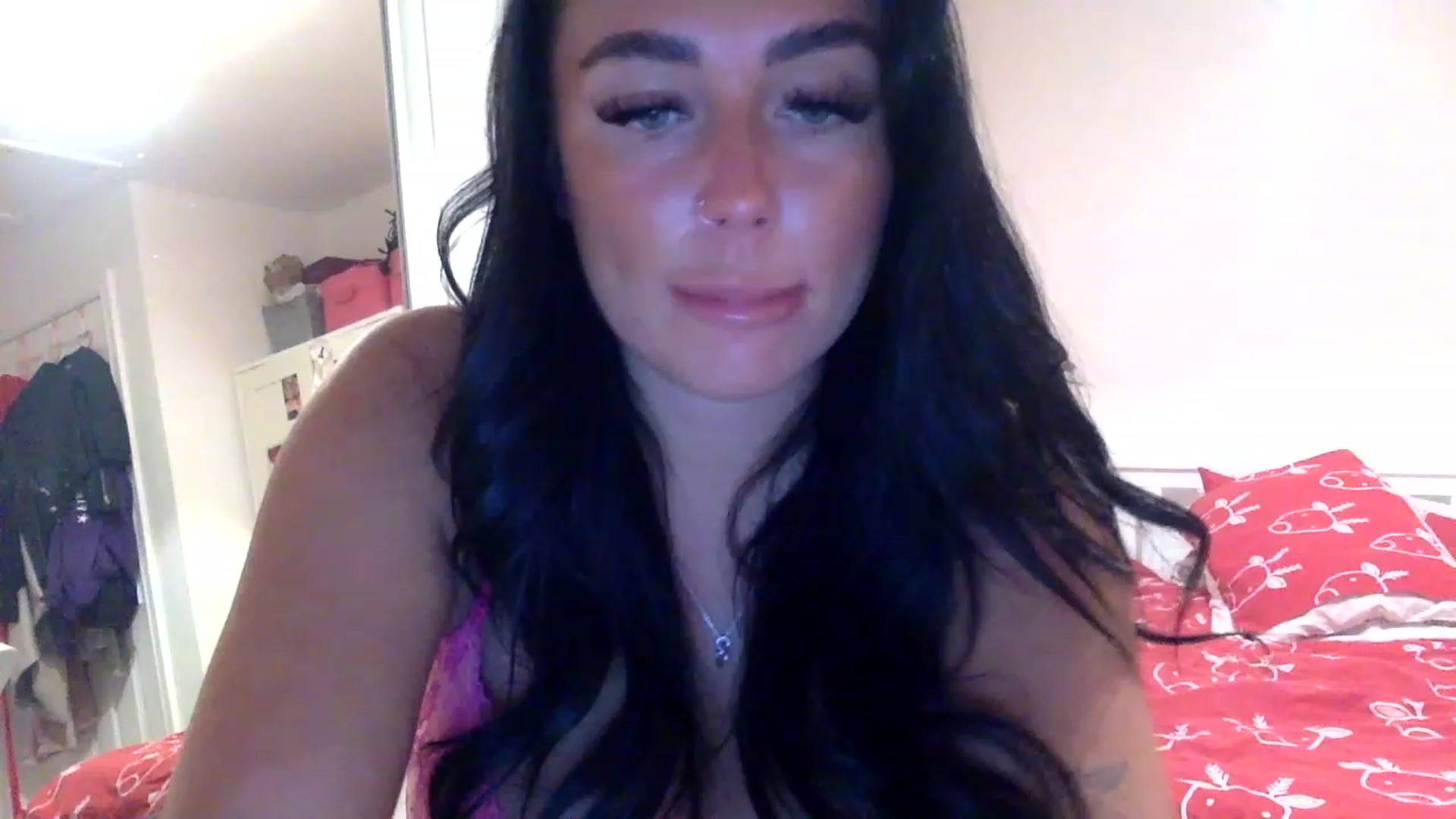 Gallery image thumbnail from ElleBloom's myfreecams stream on, 12/07/2022, 21:54 image 15 of 20
