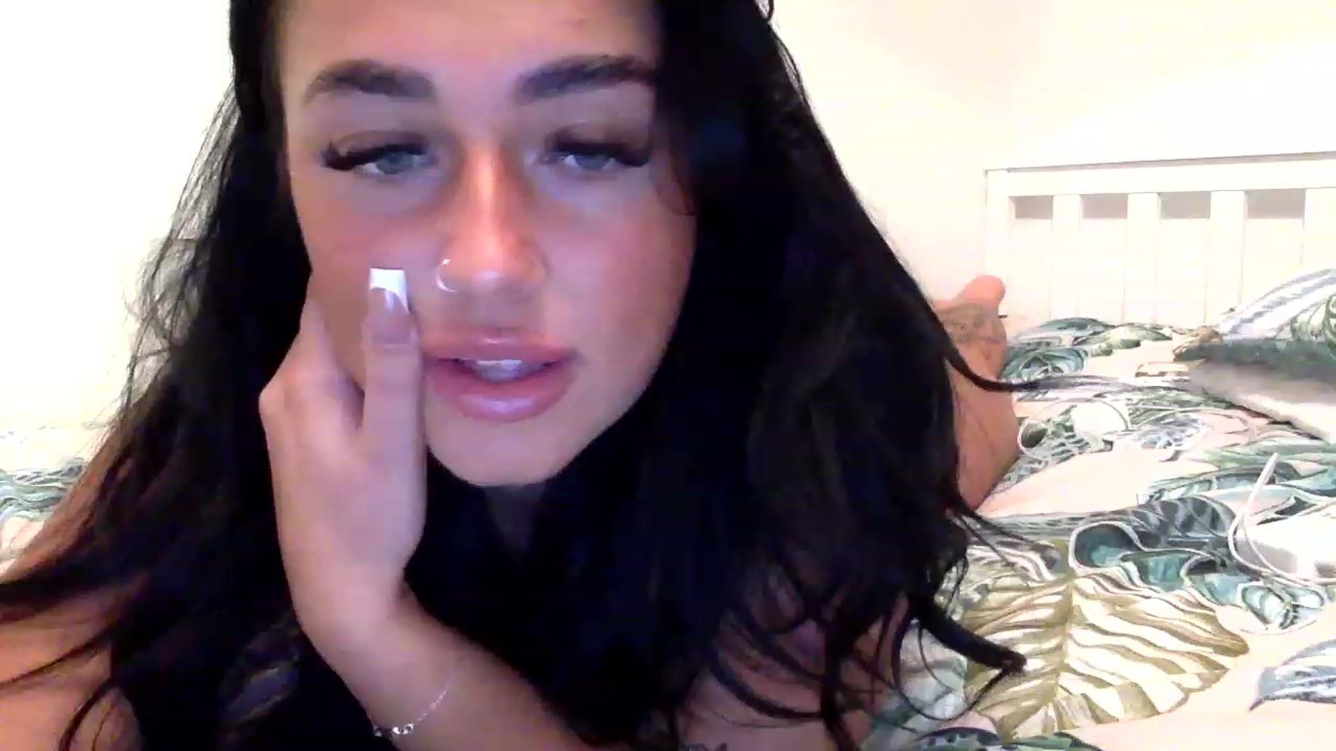 Gallery image thumbnail from ElleBloom's myfreecams stream on, 12/12/2022, 21:52 image 16 of 20