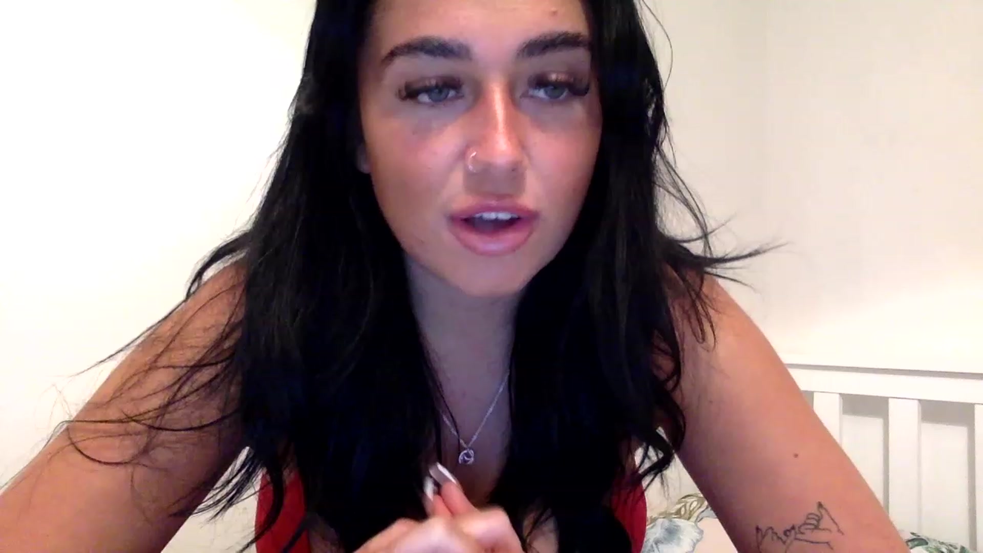 Gallery image thumbnail from ElleBloom's myfreecams stream on, 12/12/2022, 21:52 image 15 of 20