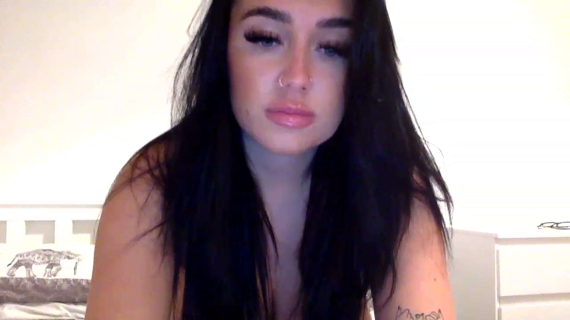 Gallery image thumbnail from ElleBloom's myfreecams stream on, 01/09/2023, 21:54 image 19 of 20
