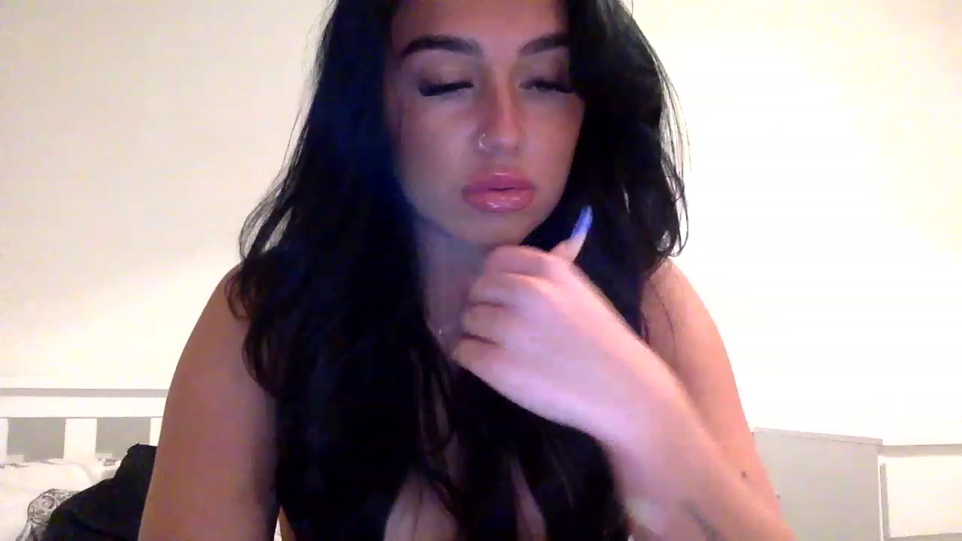 Gallery image thumbnail from ElleBloom's myfreecams stream on, 01/26/2023, 21:39 image 11 of 20