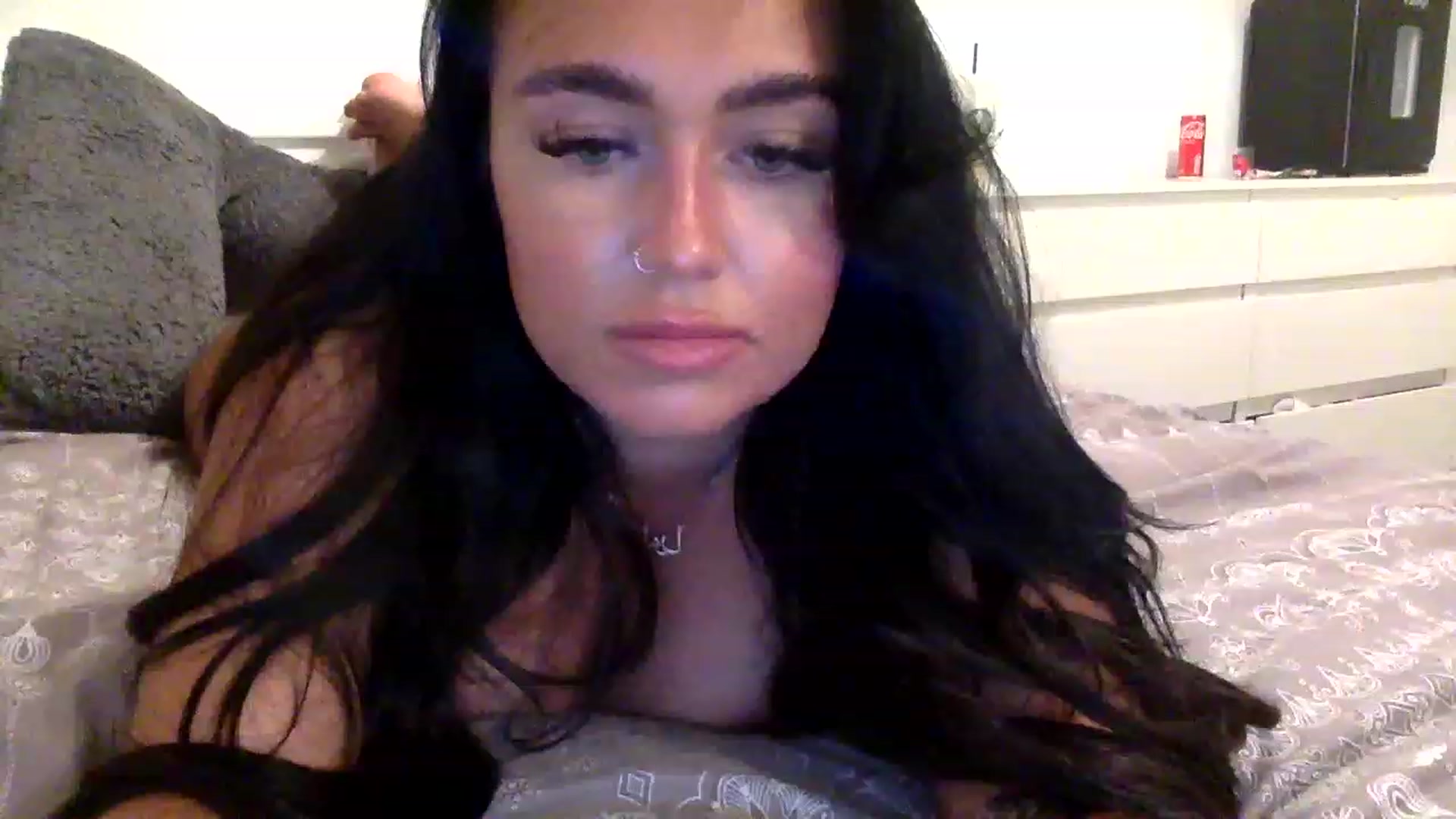 Gallery image thumbnail from ElleBloom's myfreecams stream on, 02/01/2023, 24:19 image 8 of 20