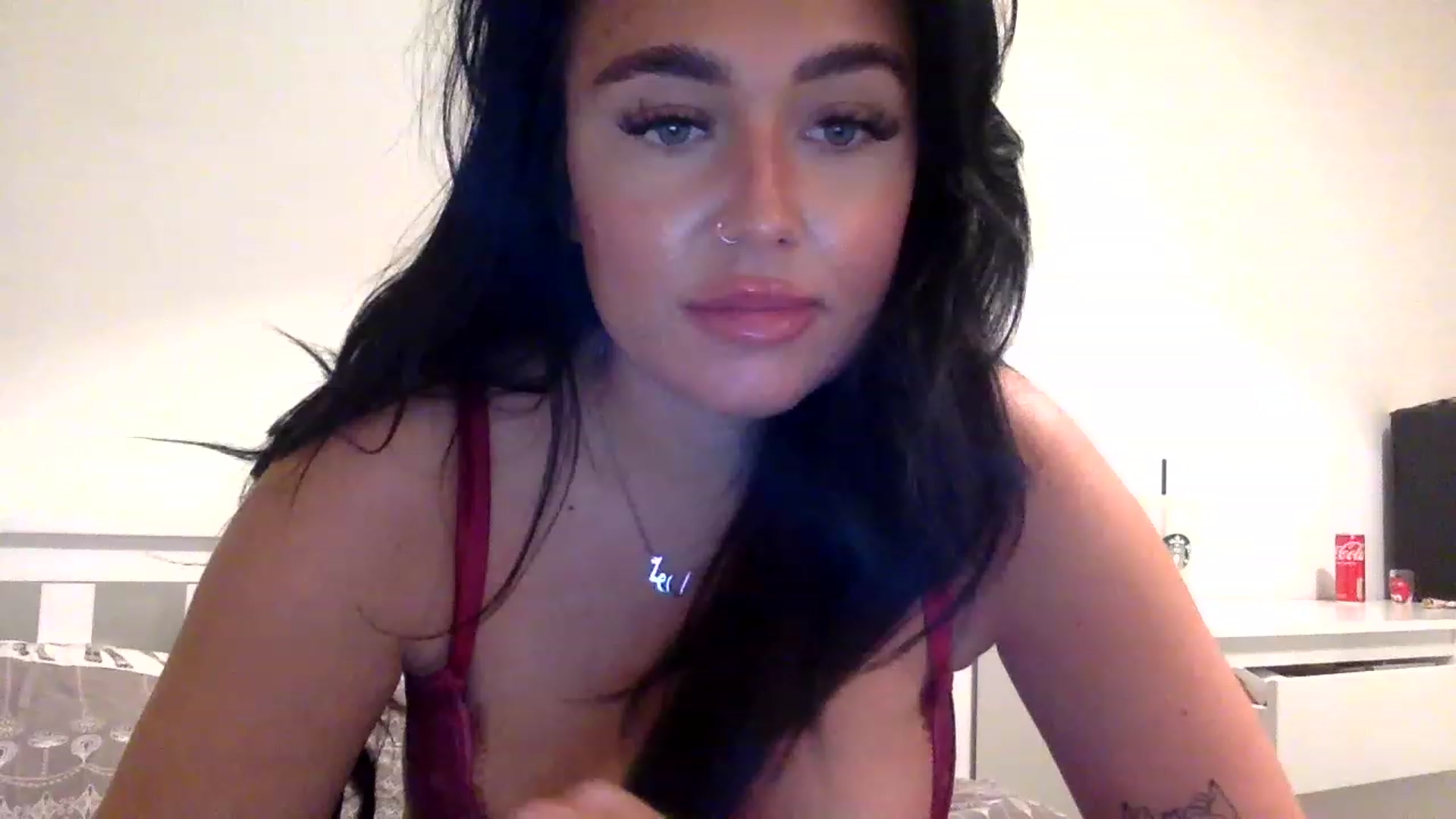Gallery image thumbnail from ElleBloom's myfreecams stream on, 02/01/2023, 24:19 image 14 of 20