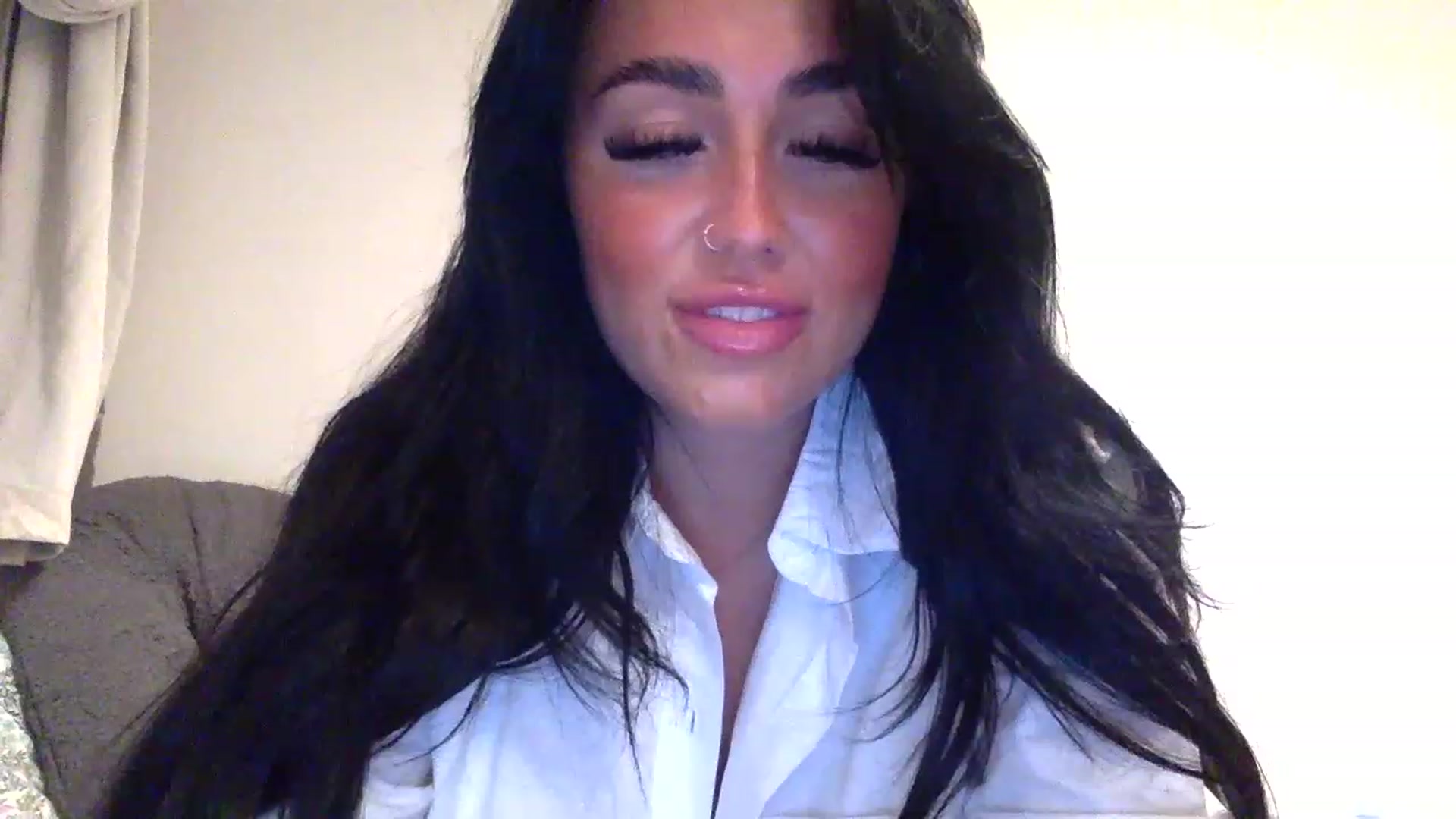 Gallery image thumbnail from ElleBloom's myfreecams stream on, 03/06/2023, 22:46 image 9 of 20