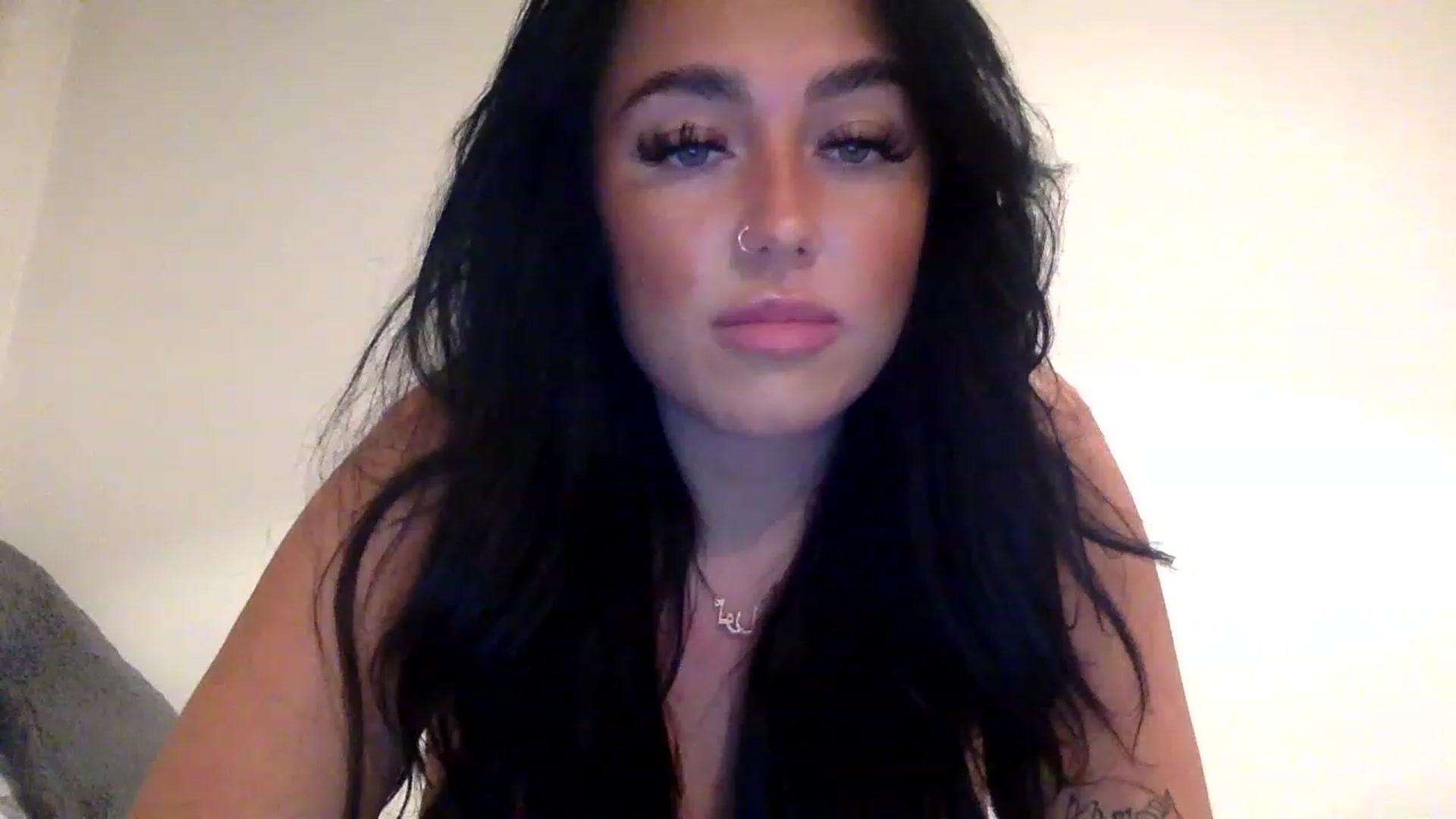 Gallery image thumbnail from ElleBloom's myfreecams stream on, 03/21/2023, 22:09 image 19 of 20