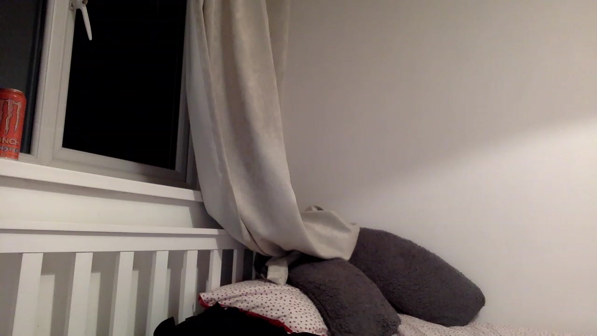 Gallery image thumbnail from ElleBloom's myfreecams stream on, 03/27/2023, 20:43 image 12 of 20