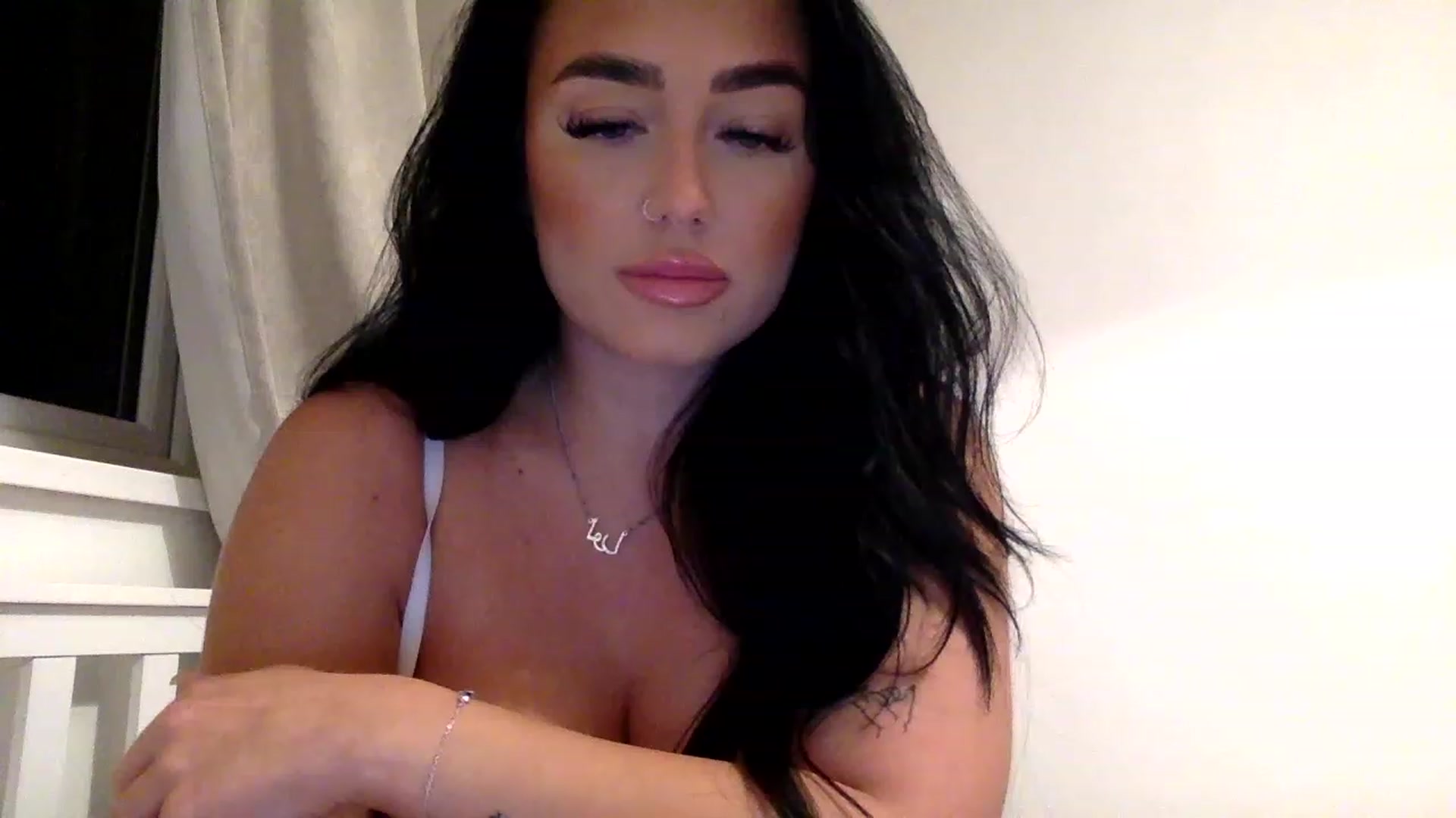 Gallery image thumbnail from ElleBloom's myfreecams stream on, 03/27/2023, 20:43 image 5 of 20
